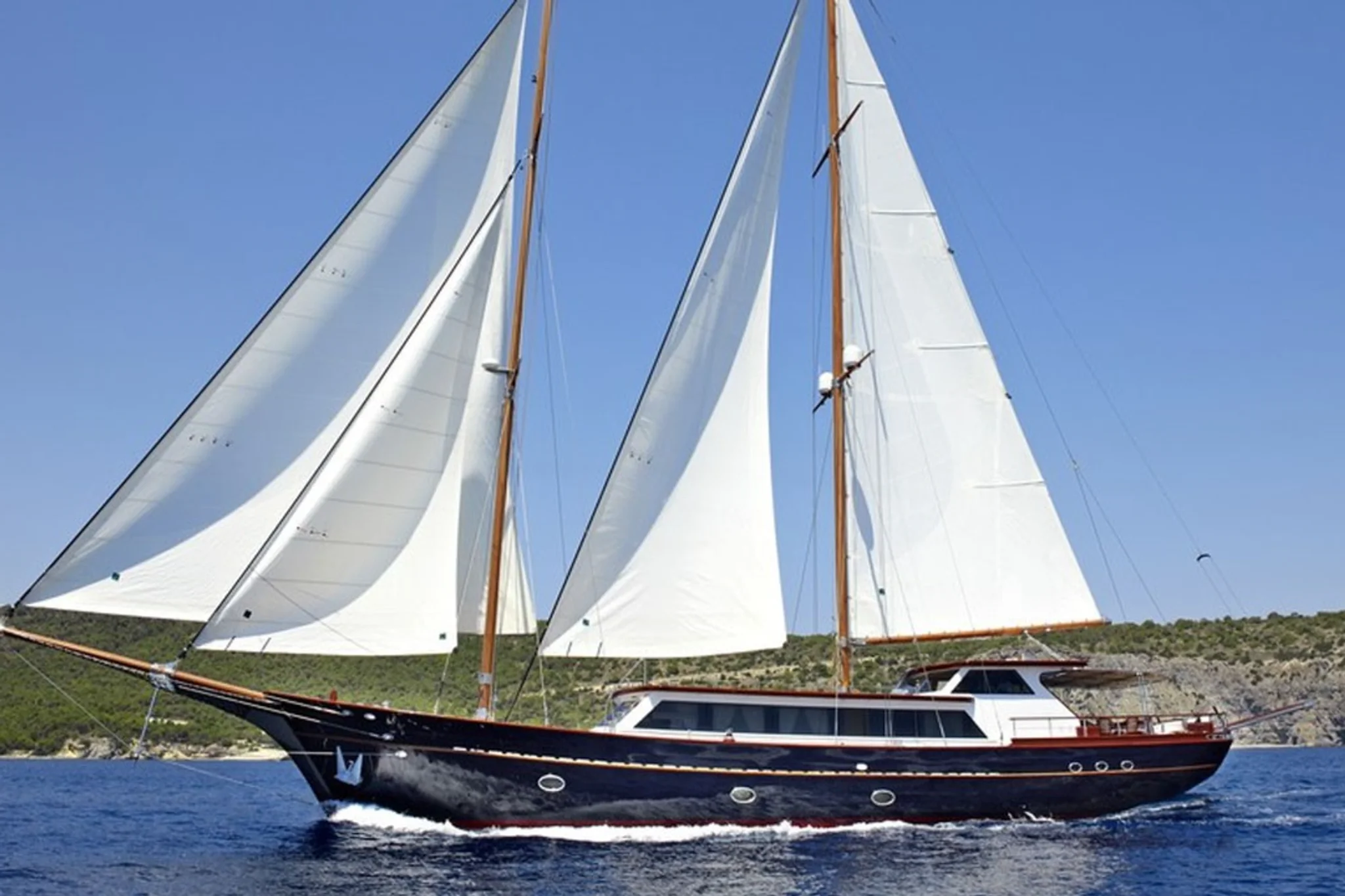 Iraklis L yacht