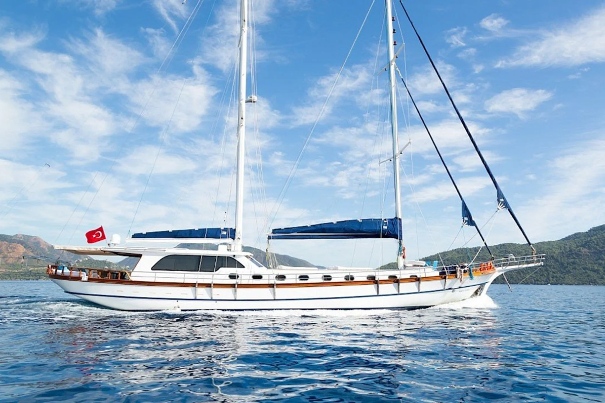 White Rose yacht