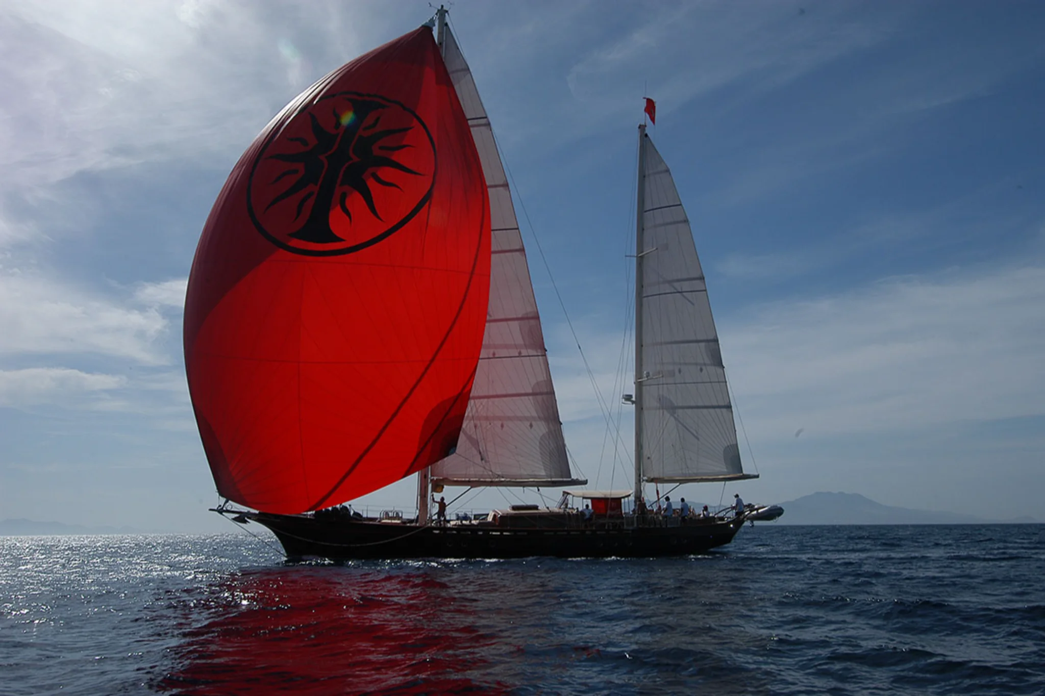 ILIOS yacht