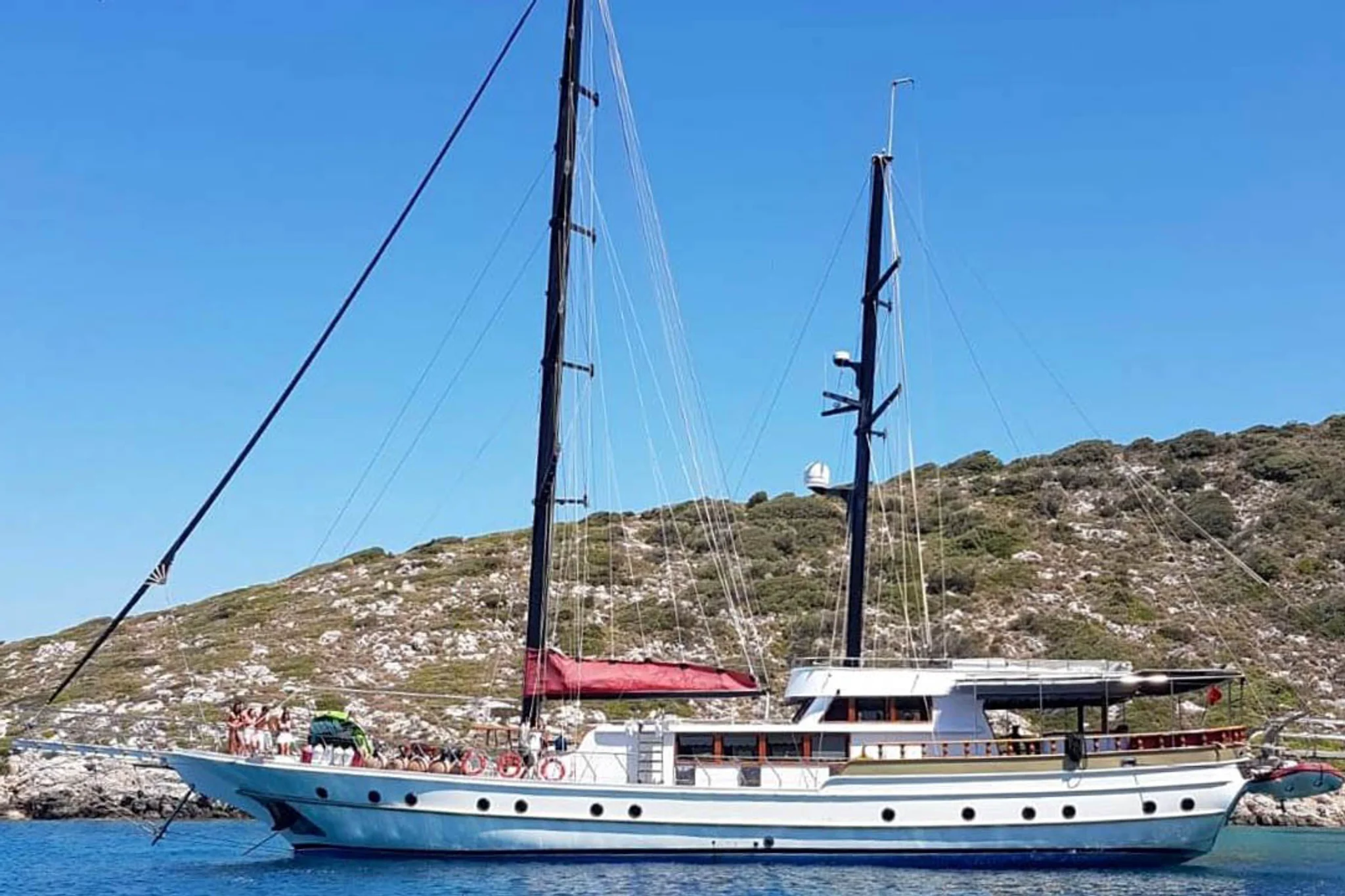 PAM 2 yacht