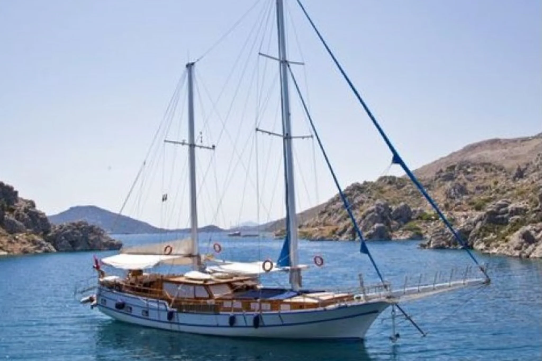 MOJO yacht
