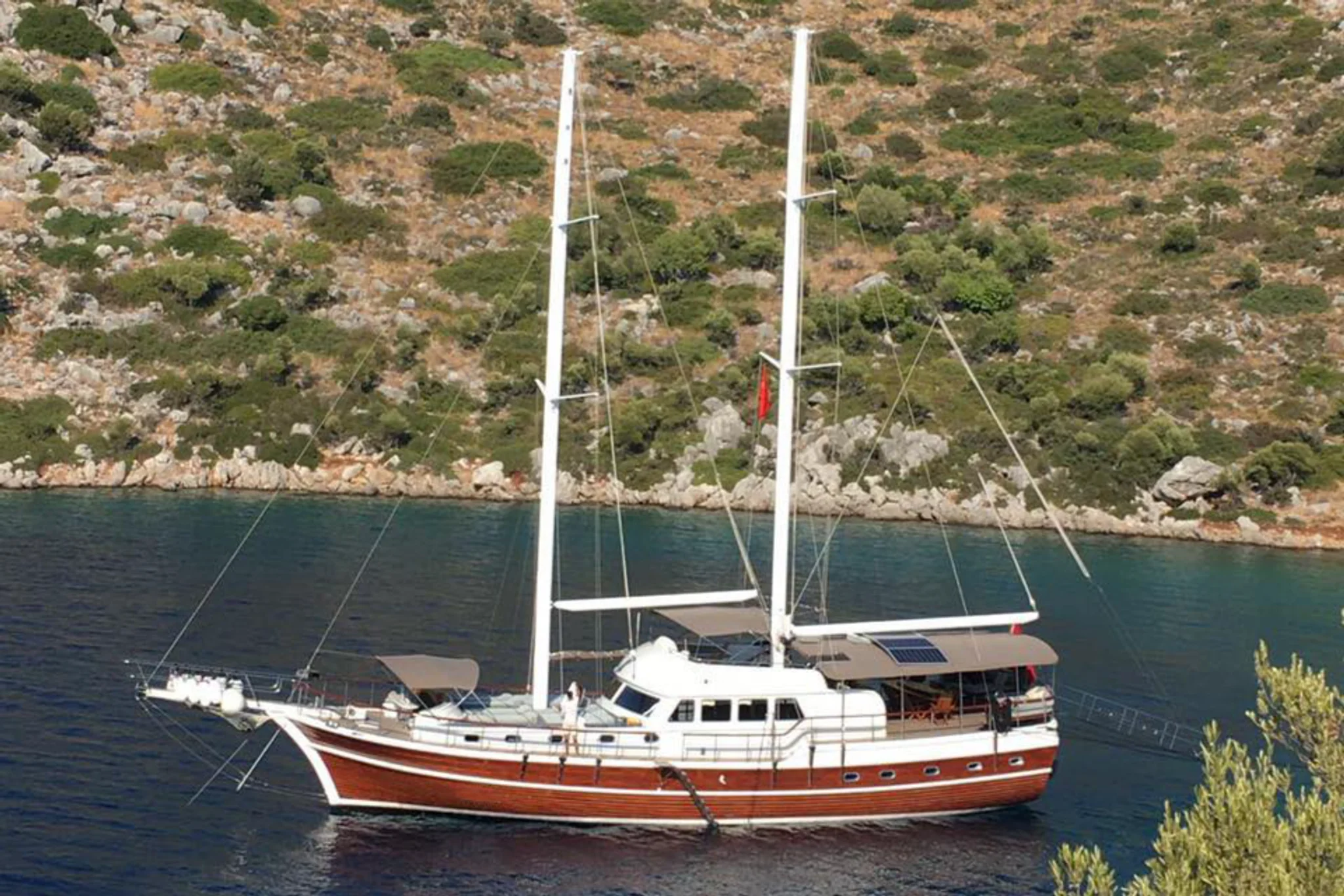 Dudum yacht