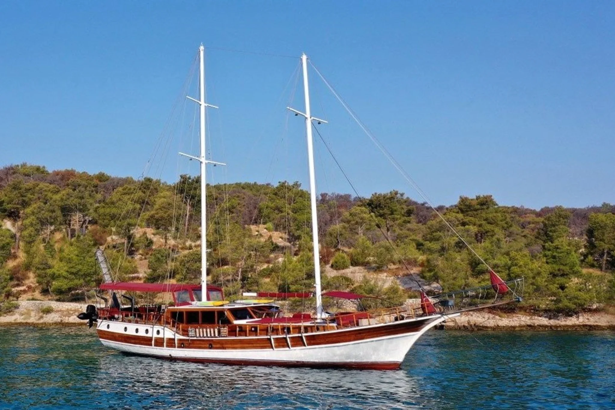 TANGO yacht