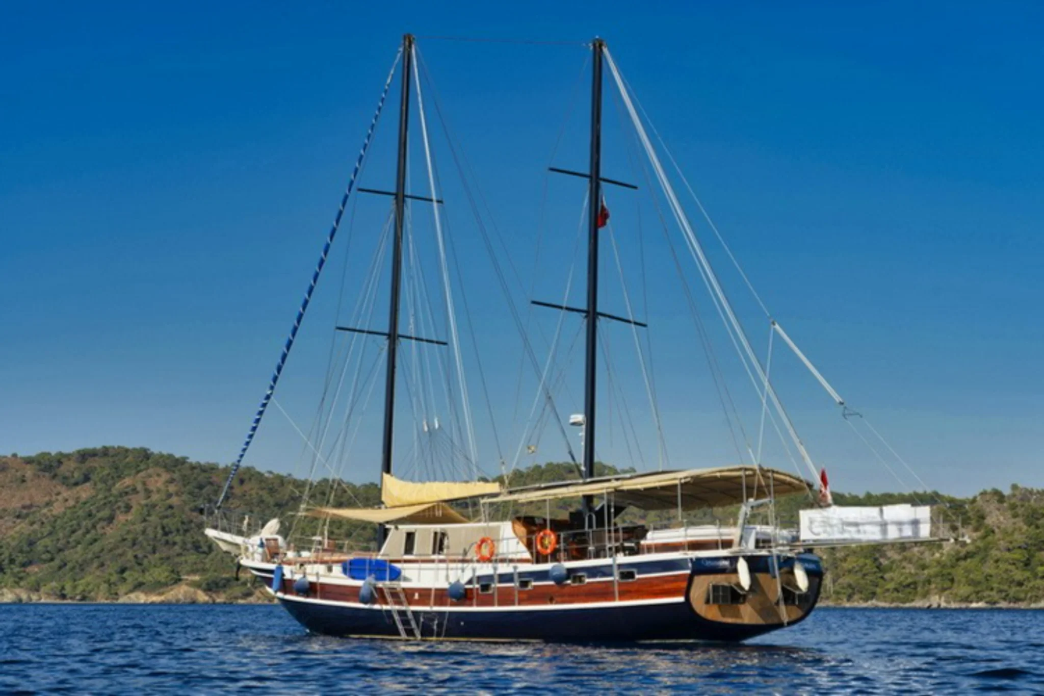 Yacht Serenidad