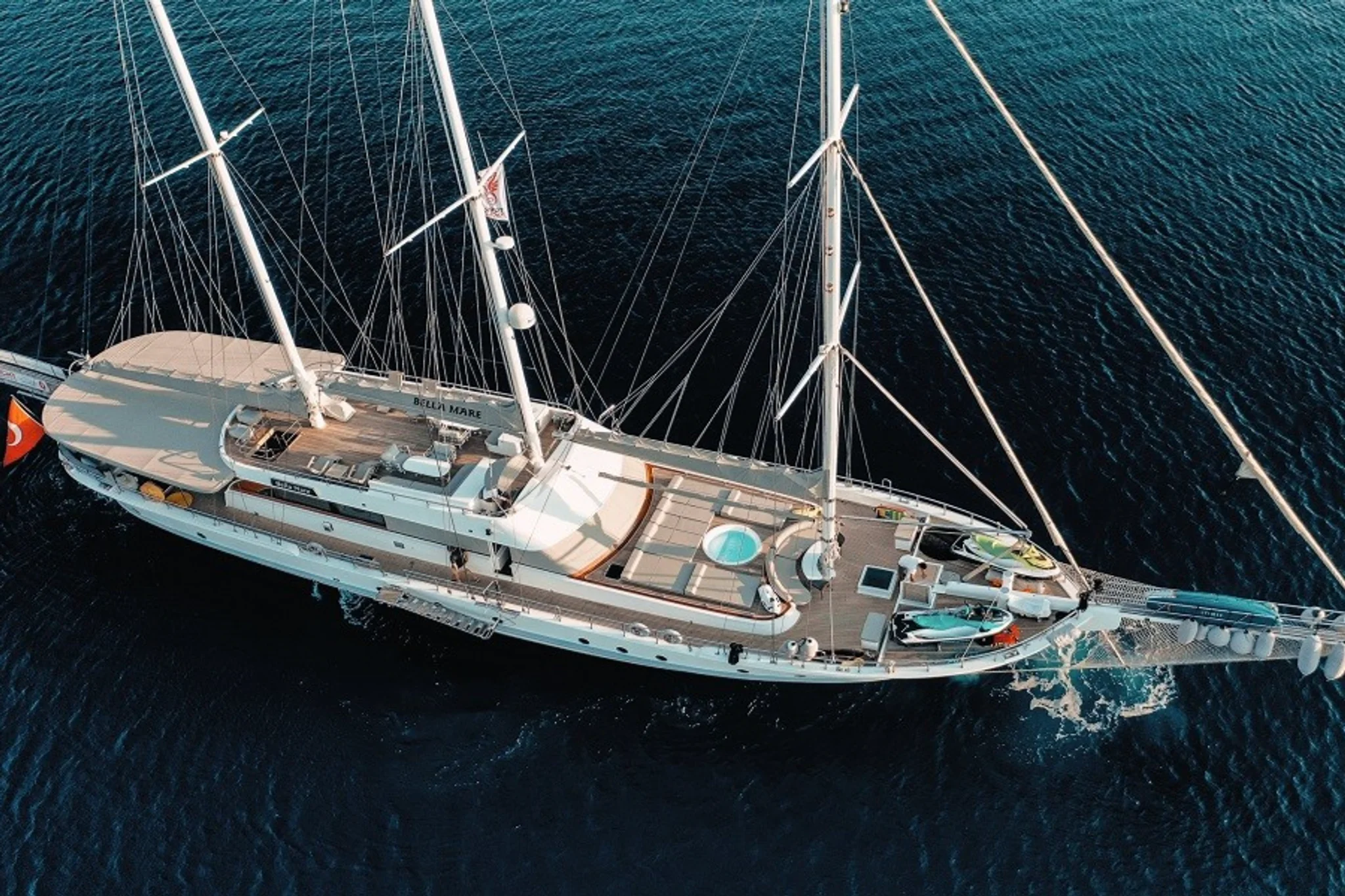 Bella Mare yacht