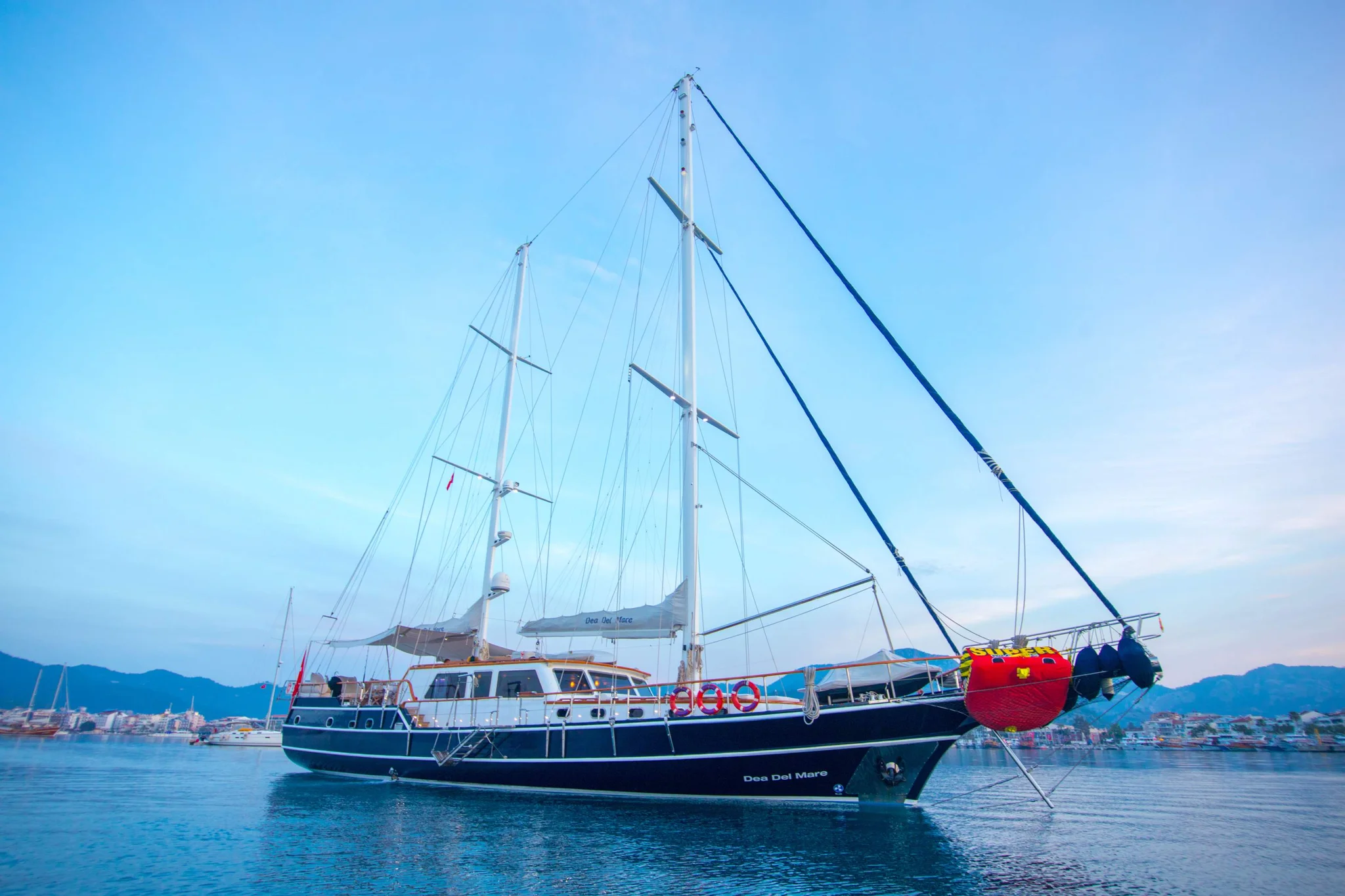 Dea Del Mare yacht