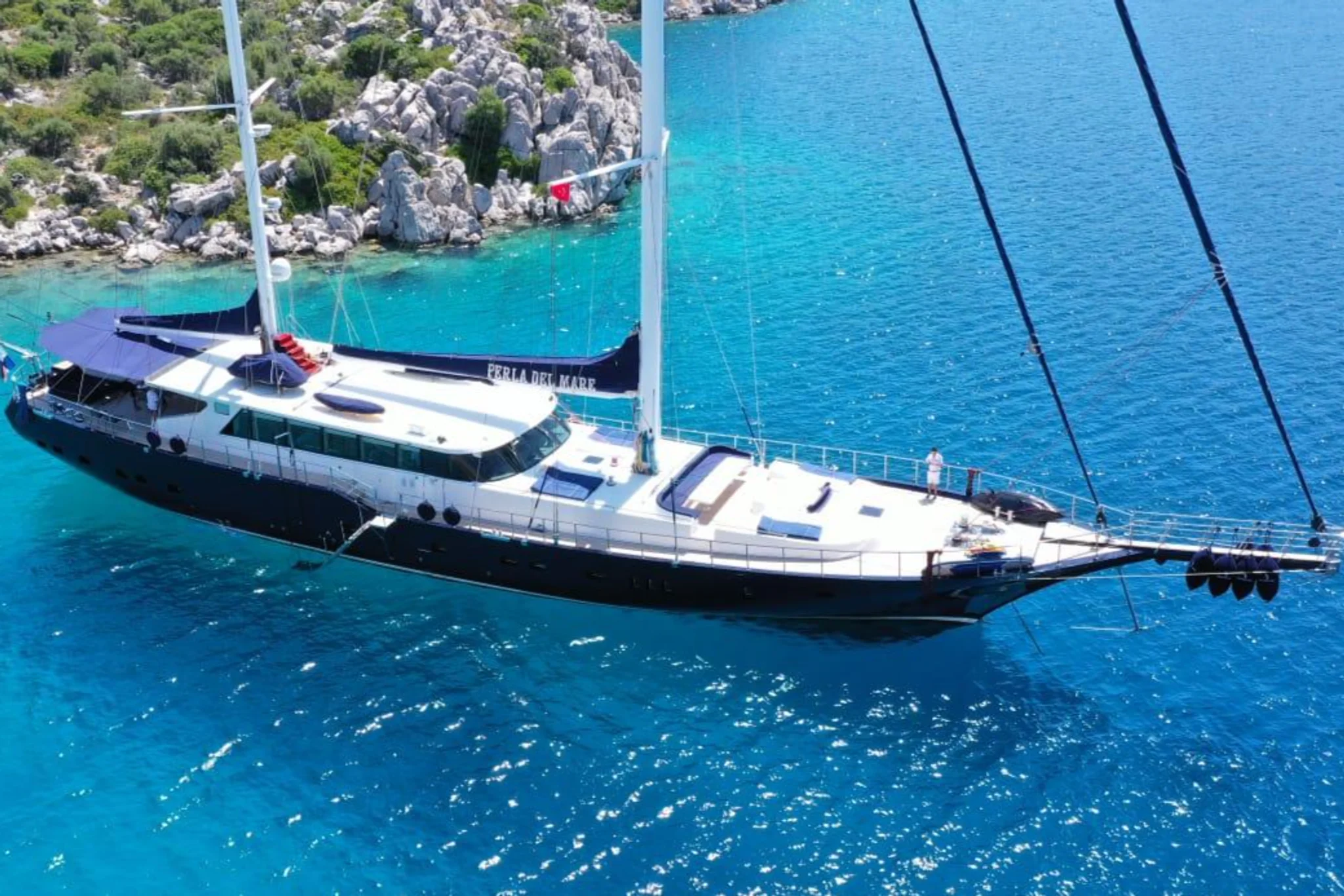 Perla Del Mare yacht