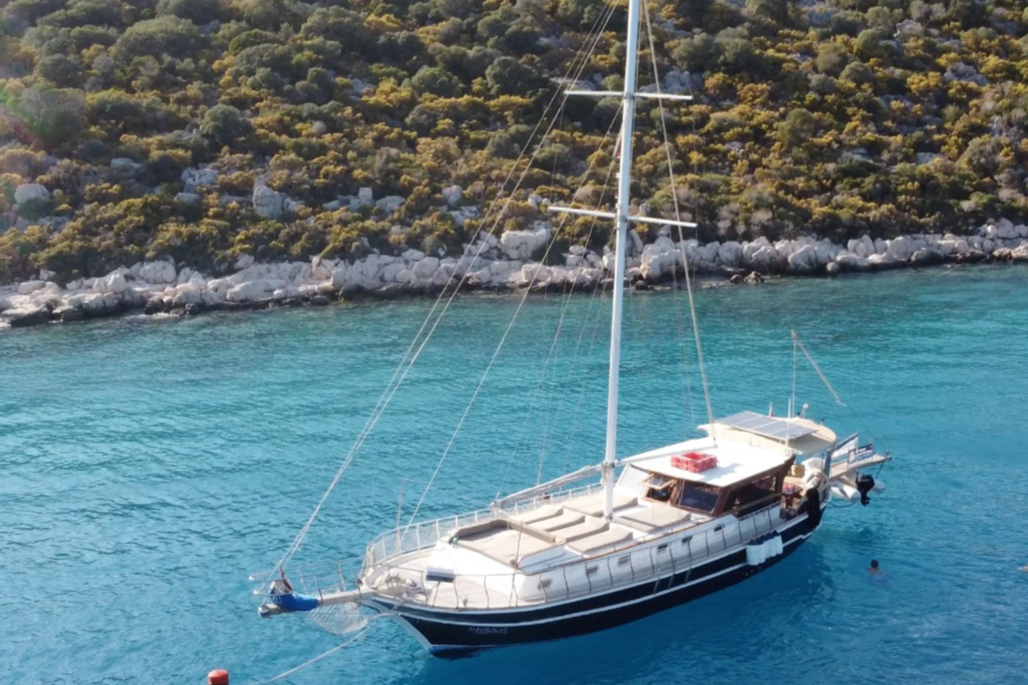 Albatros Q yacht