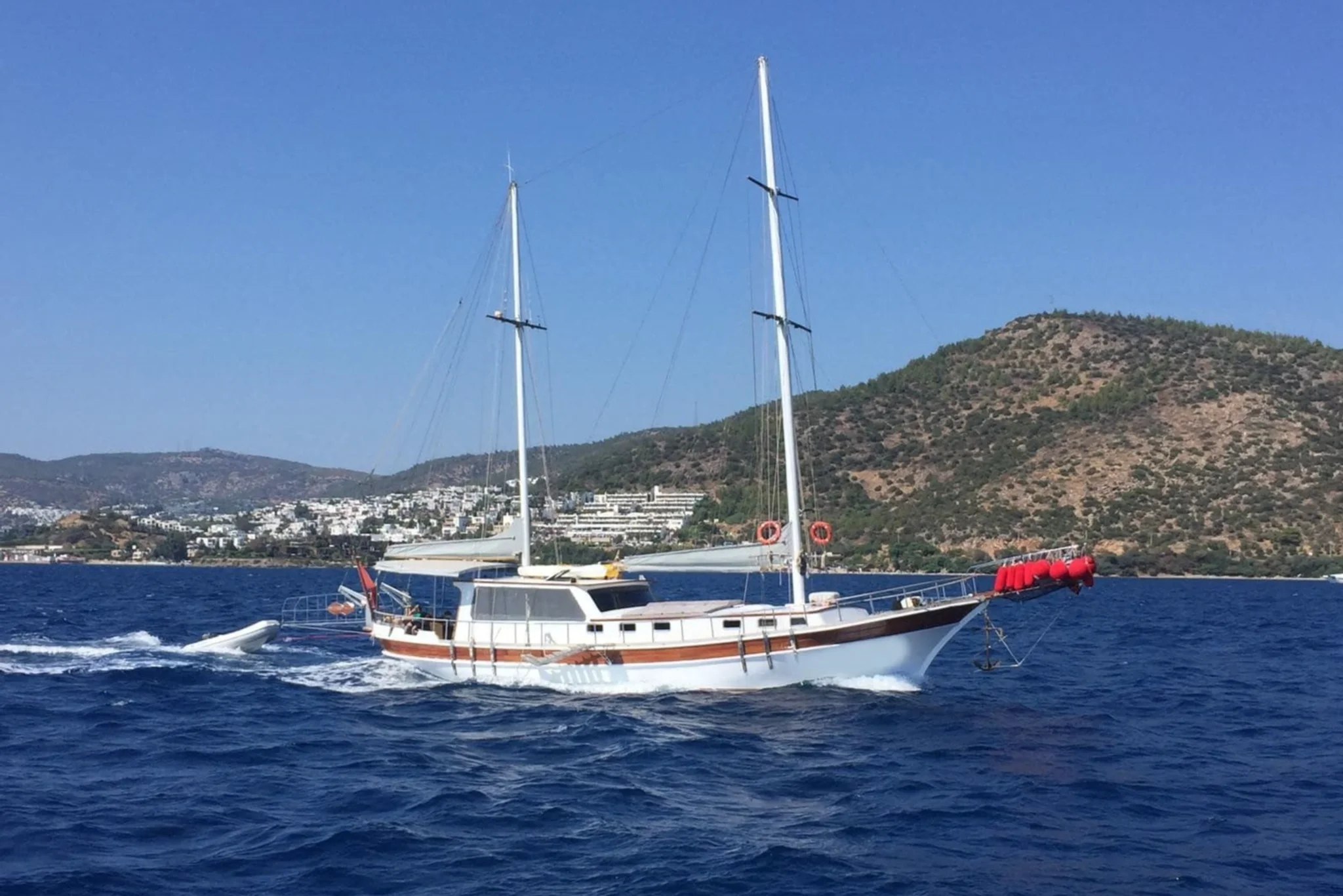 REMO yacht