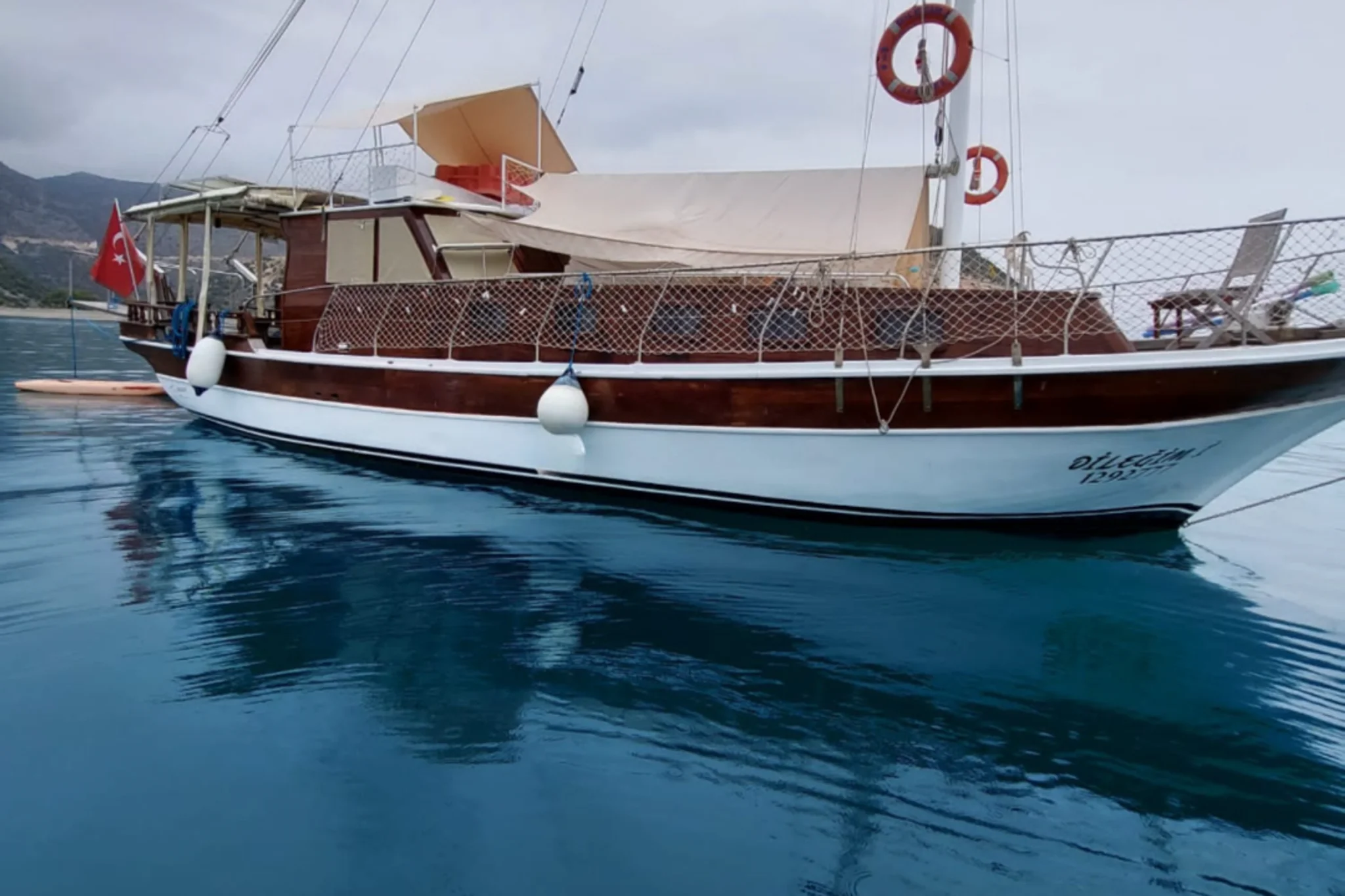 Yacht DILEGIM