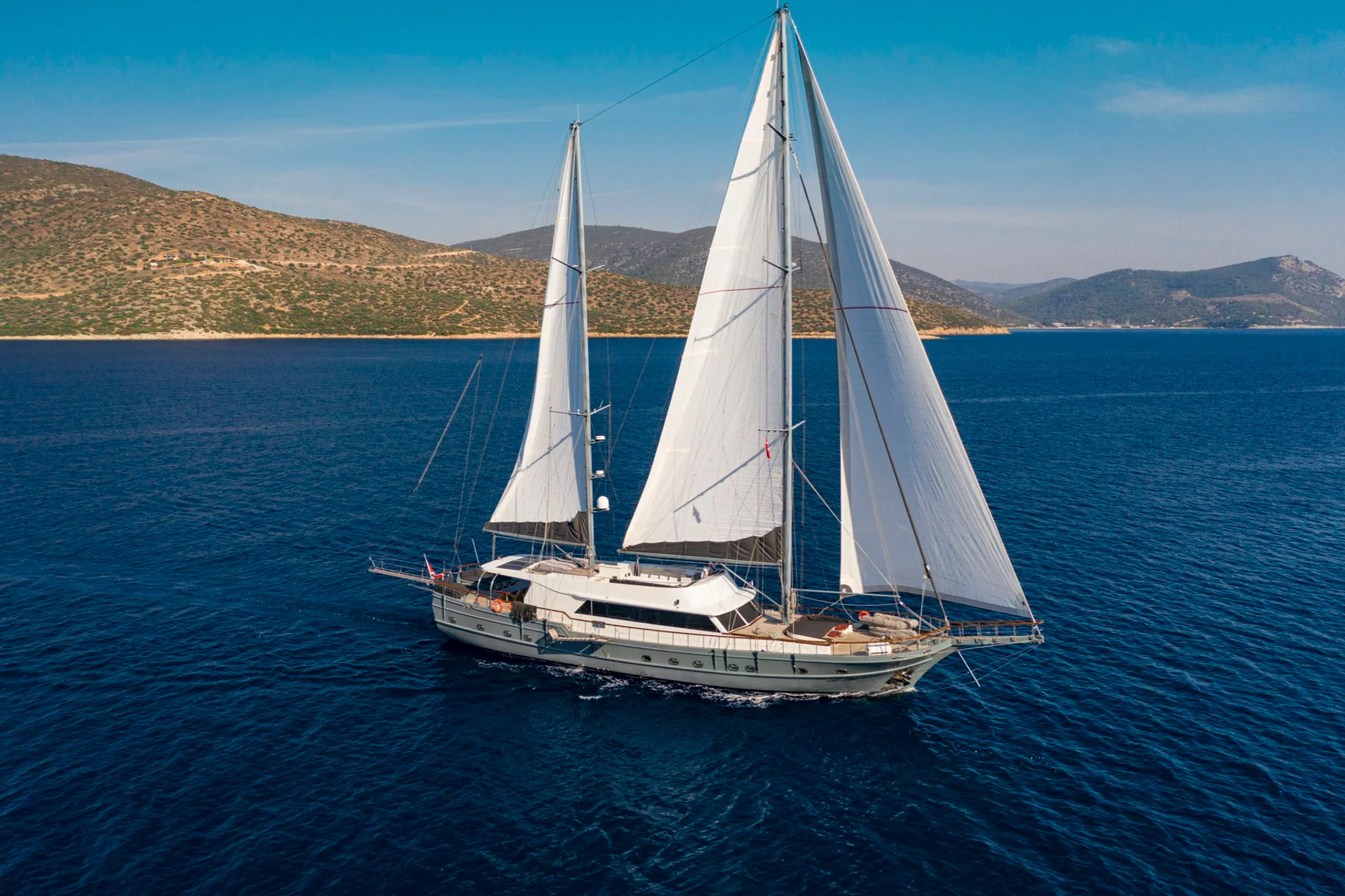 VIRTUOSO yacht