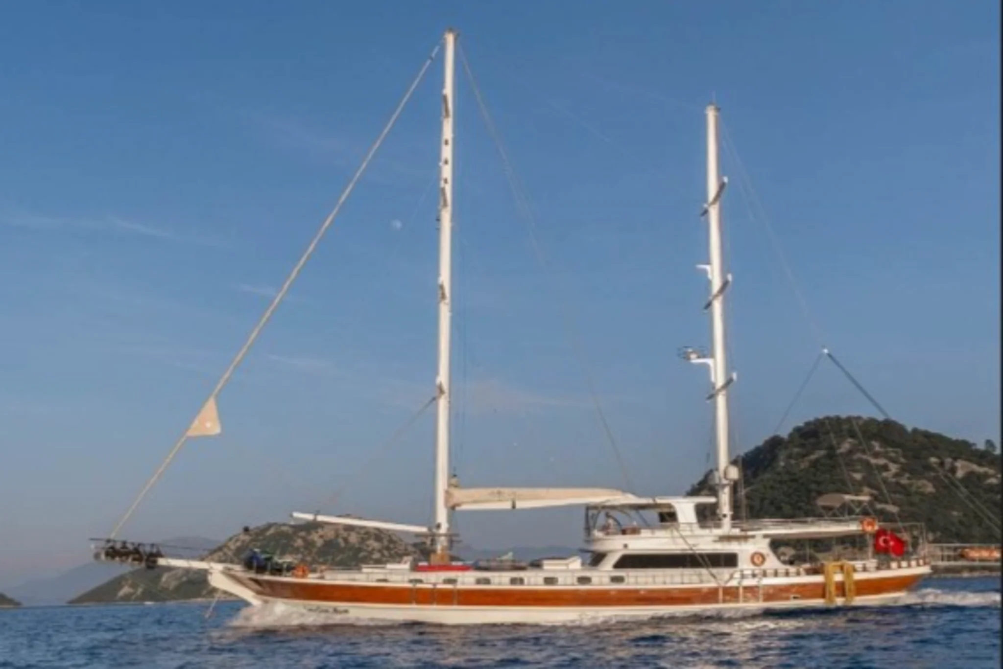 Luce Del Mare yacht