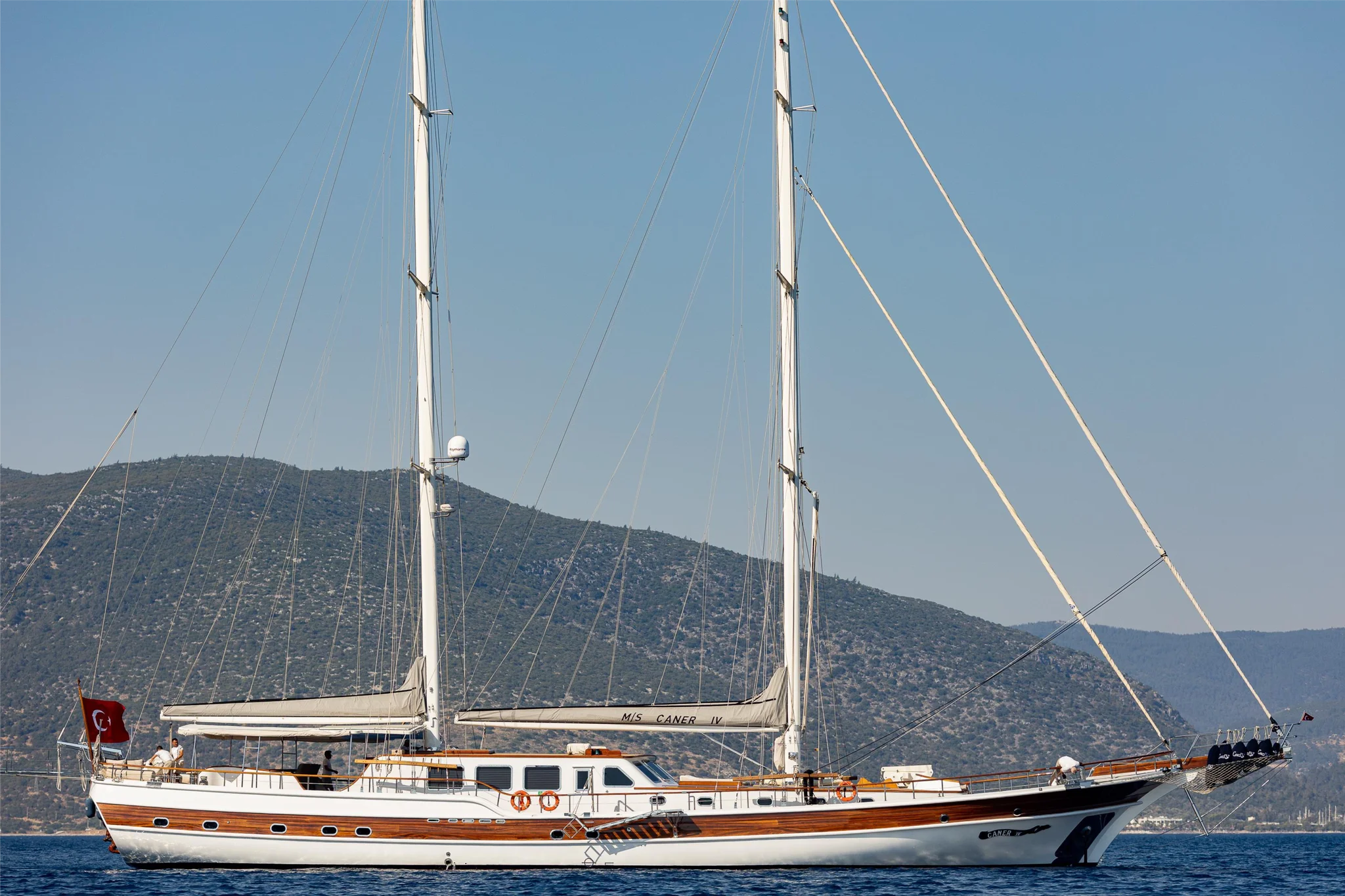 Caner 4 yacht