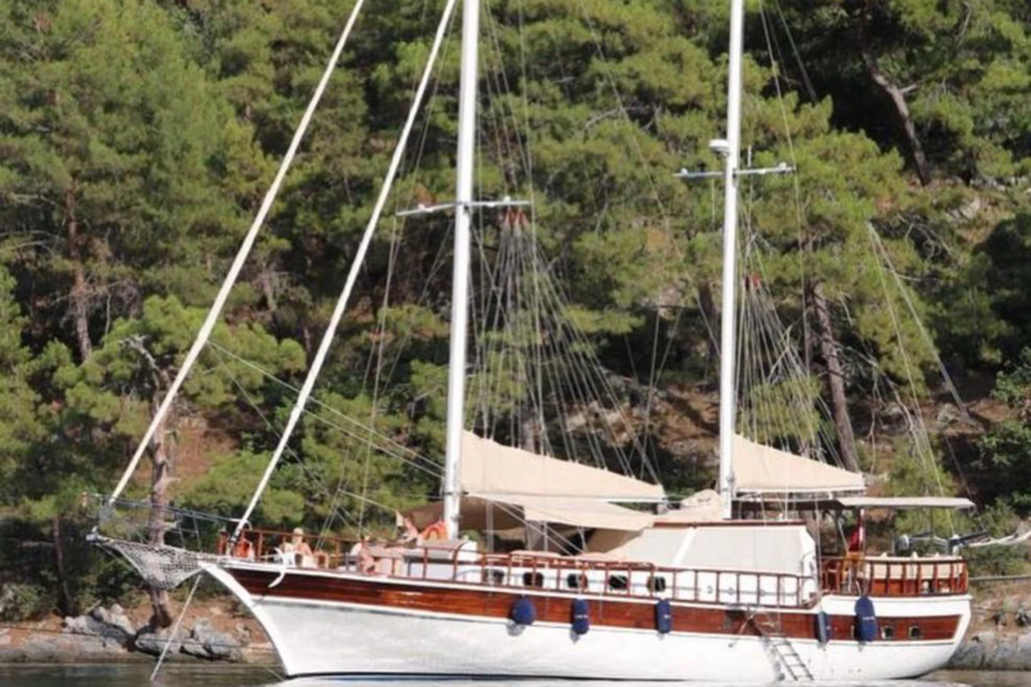 BLUE BIRD yacht