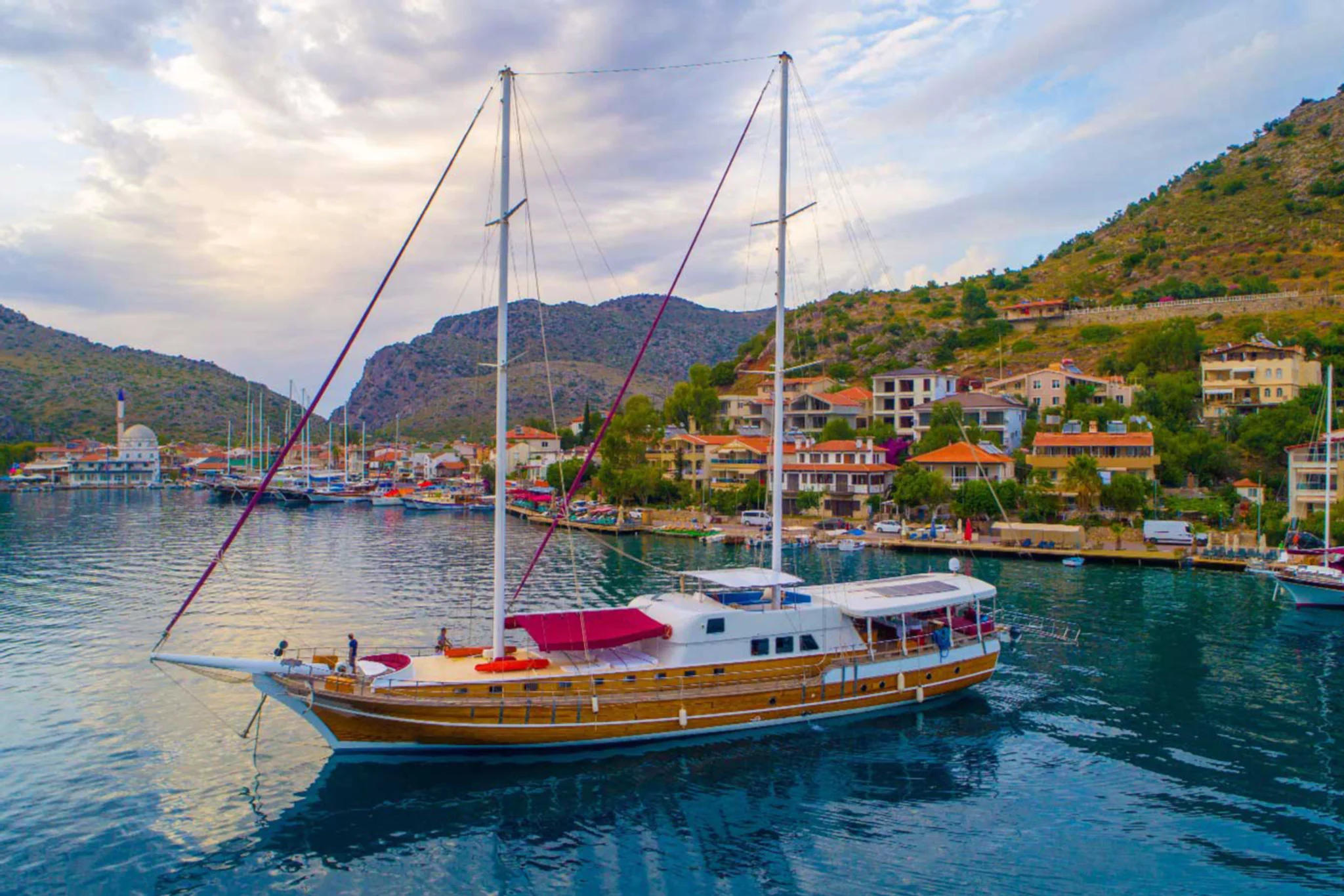 Esinti yacht