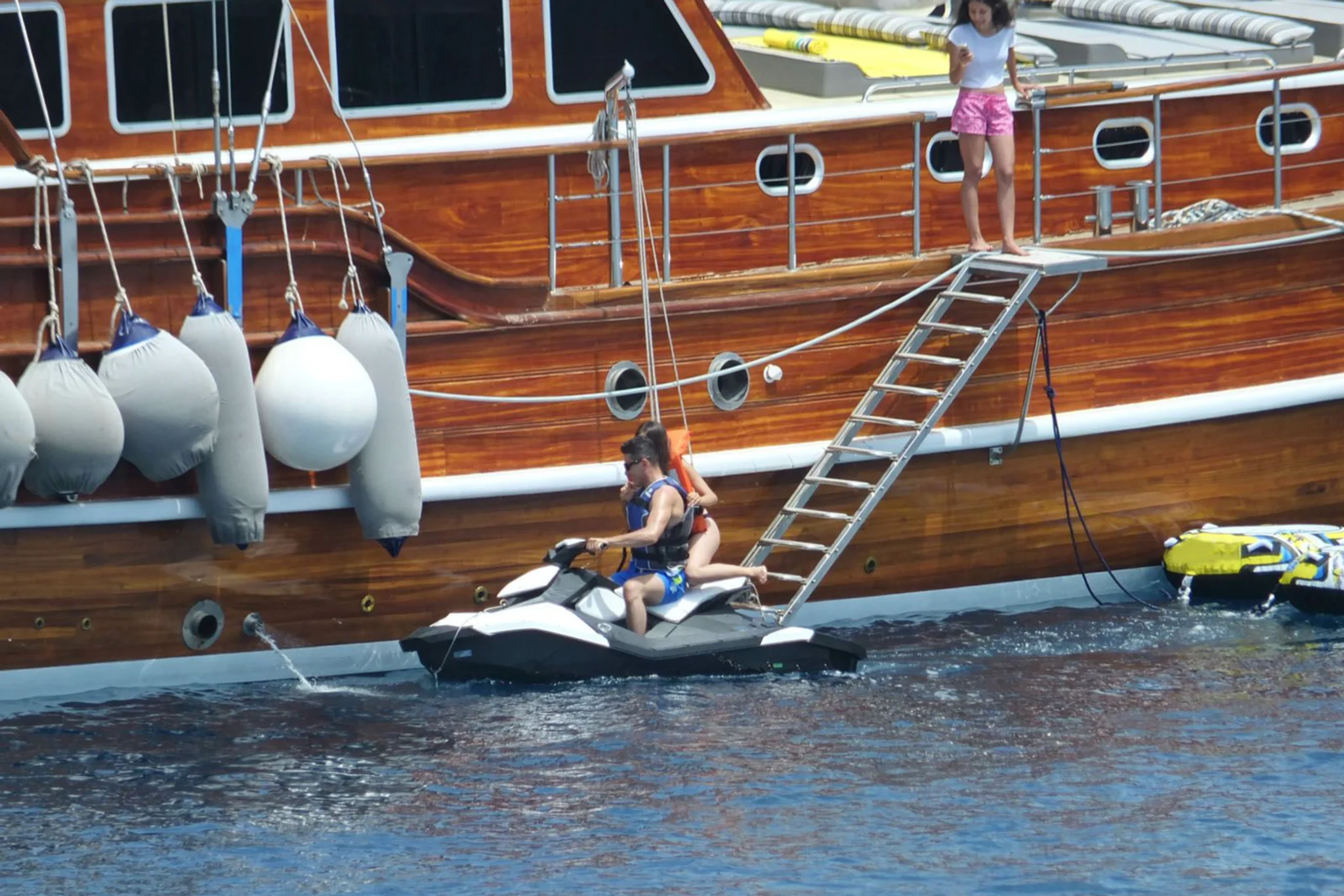 Kaptan Mehmet Bugra — entertainment