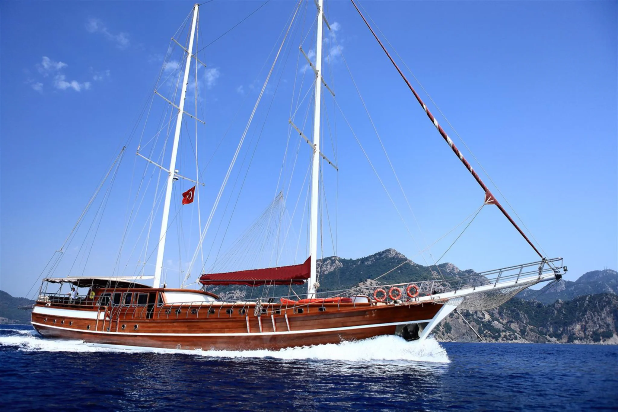 Caferoglu 7 yacht