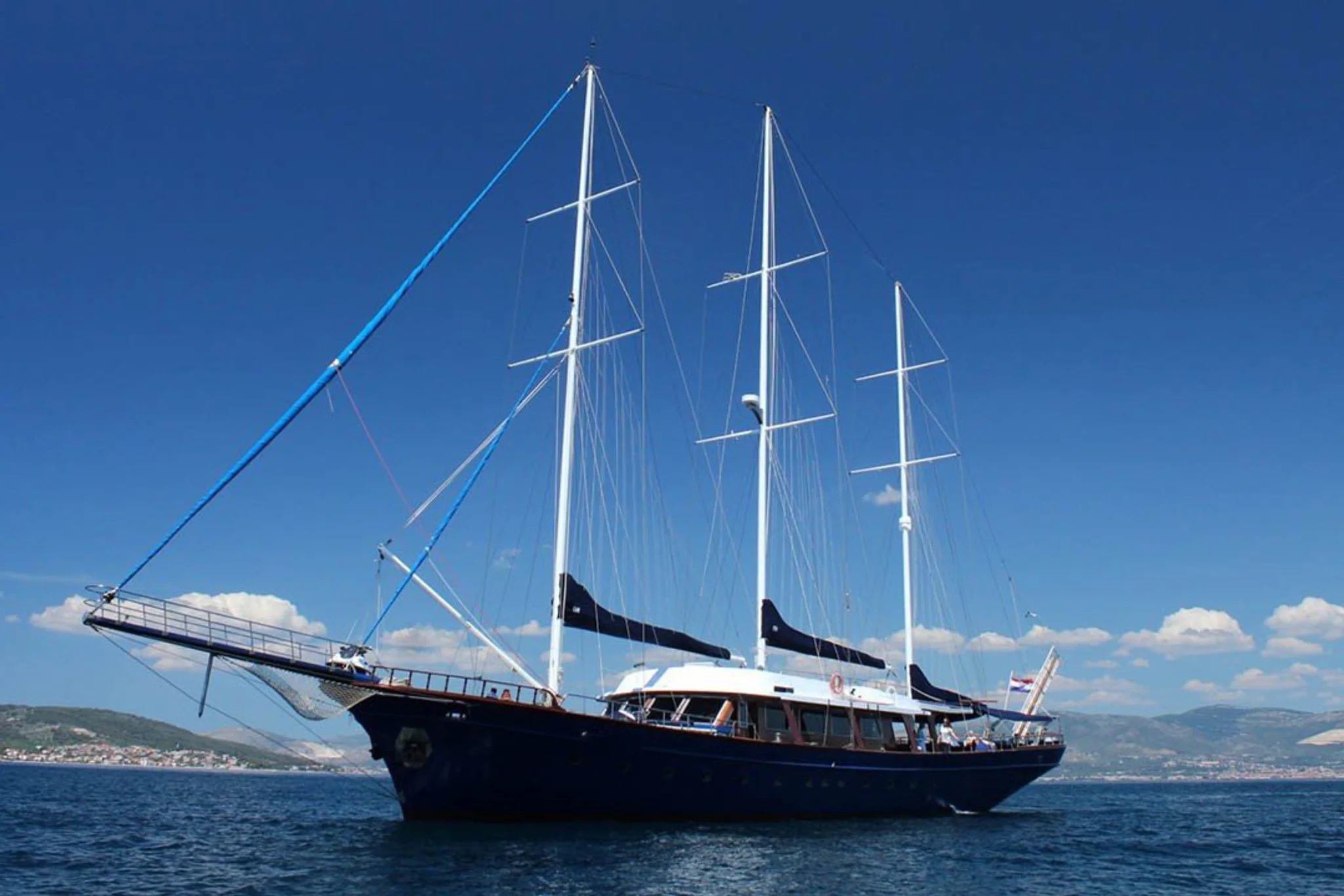 Barba yacht