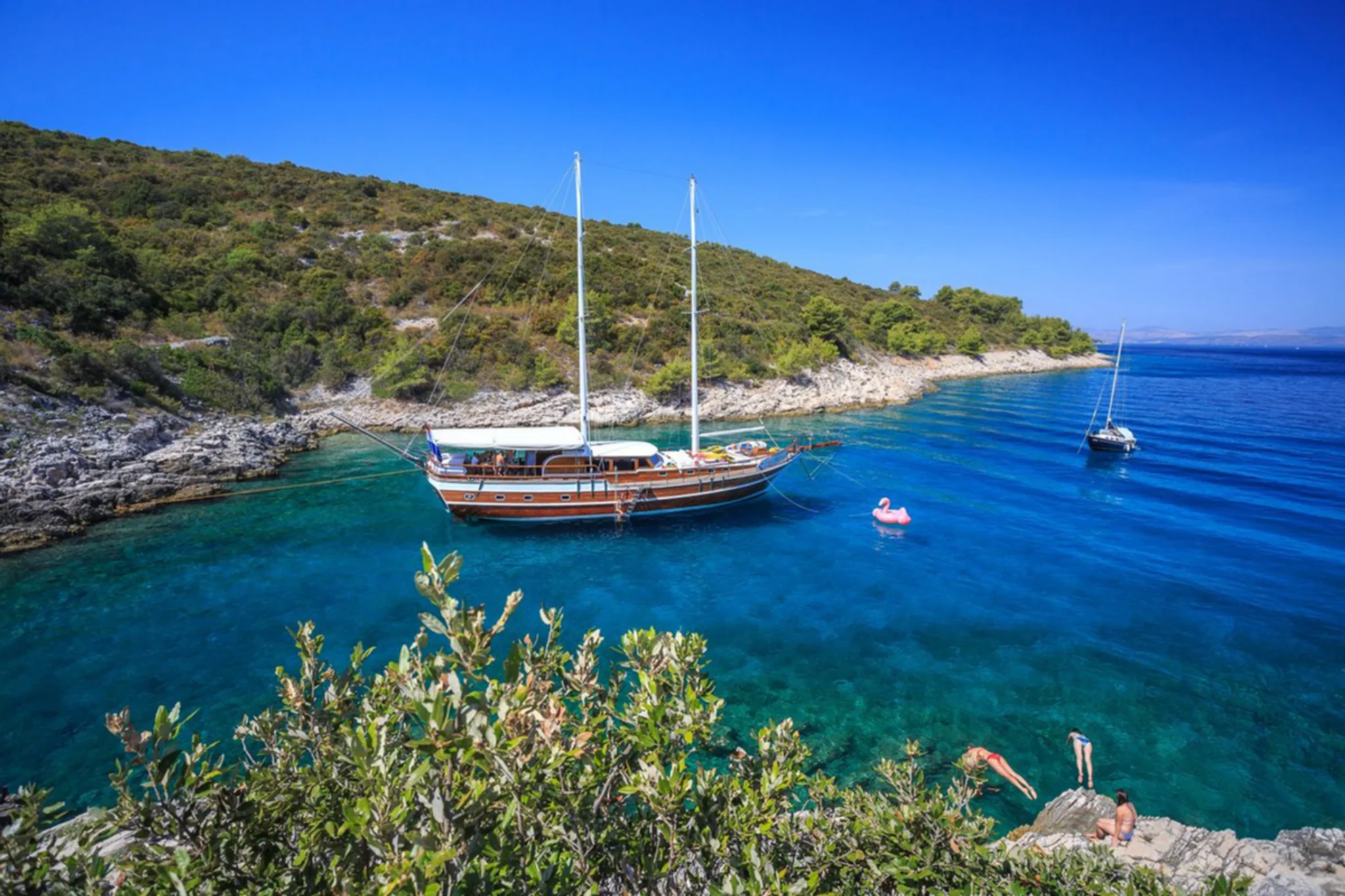 Allure — photo 2