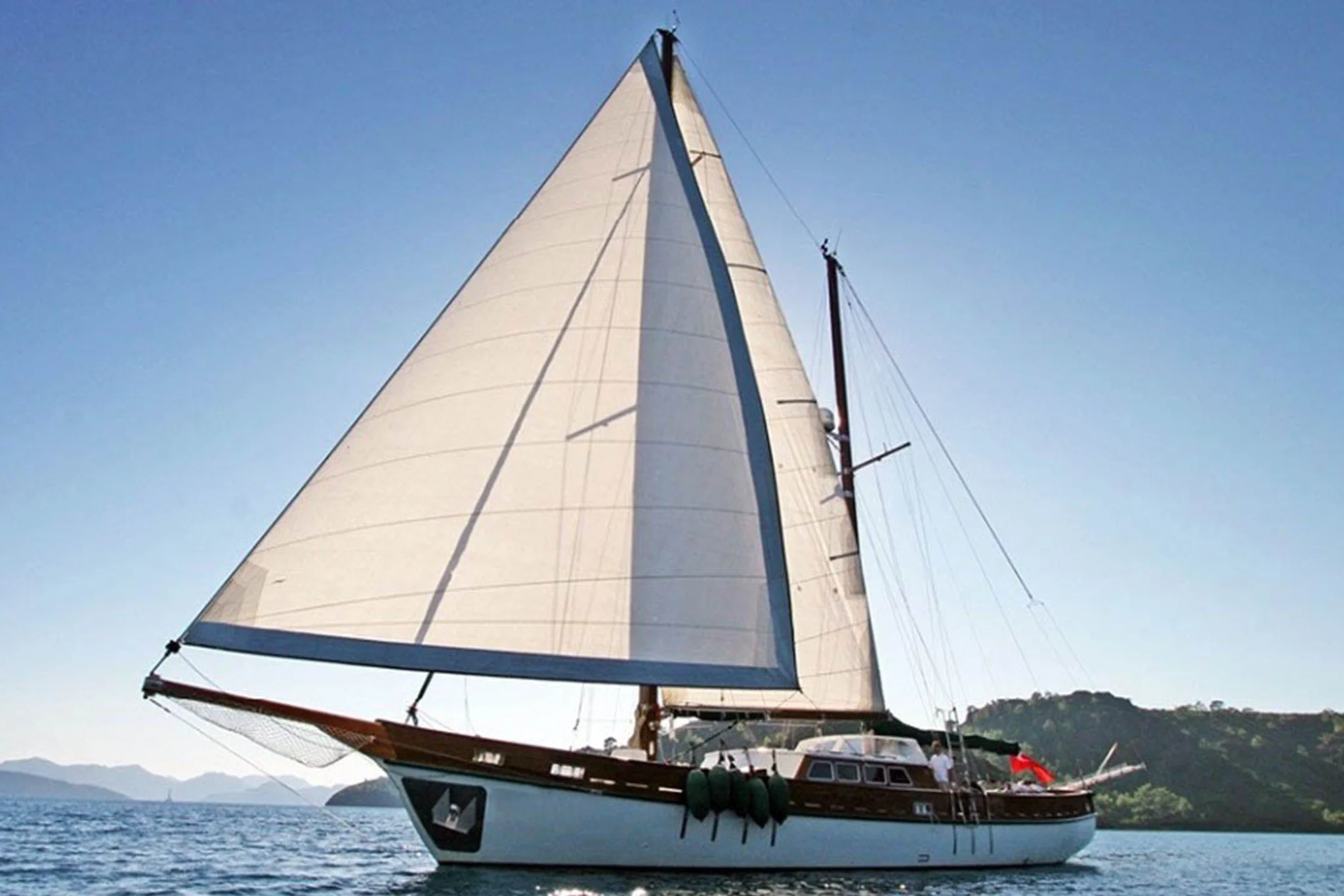 VONGOLE yacht