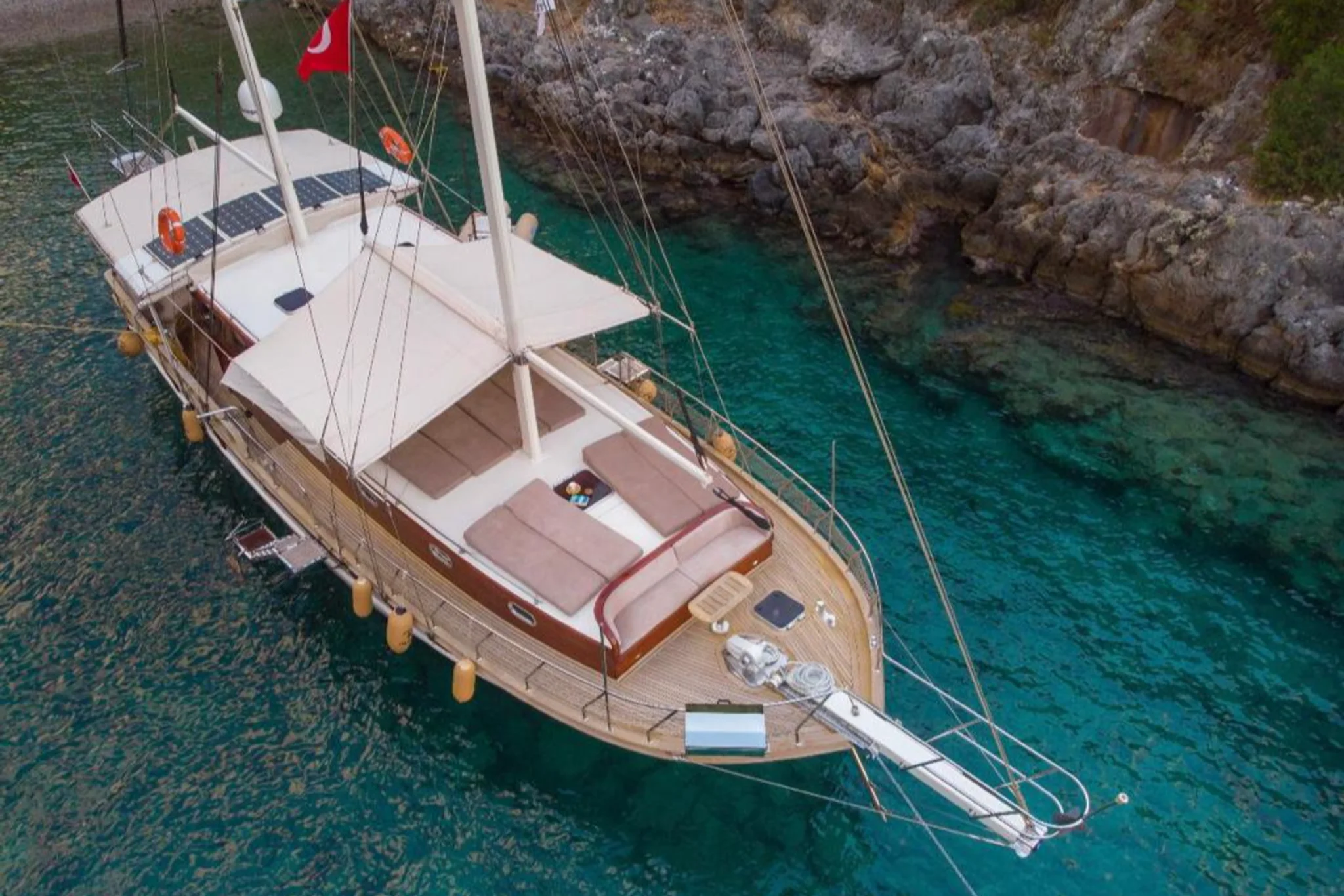 Sani yacht