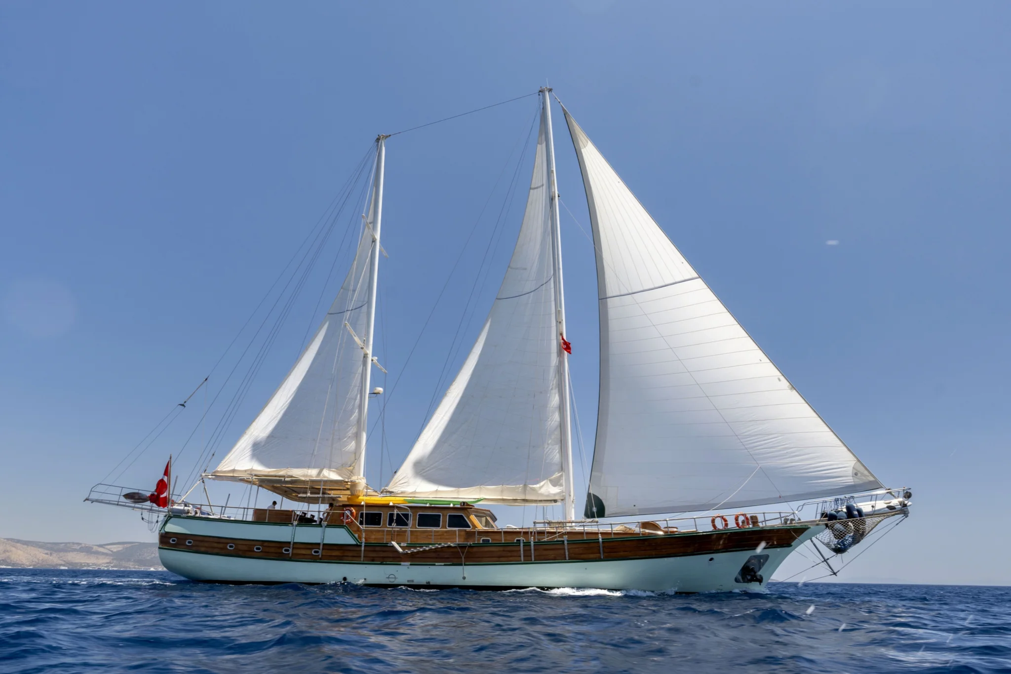 Serenad yacht