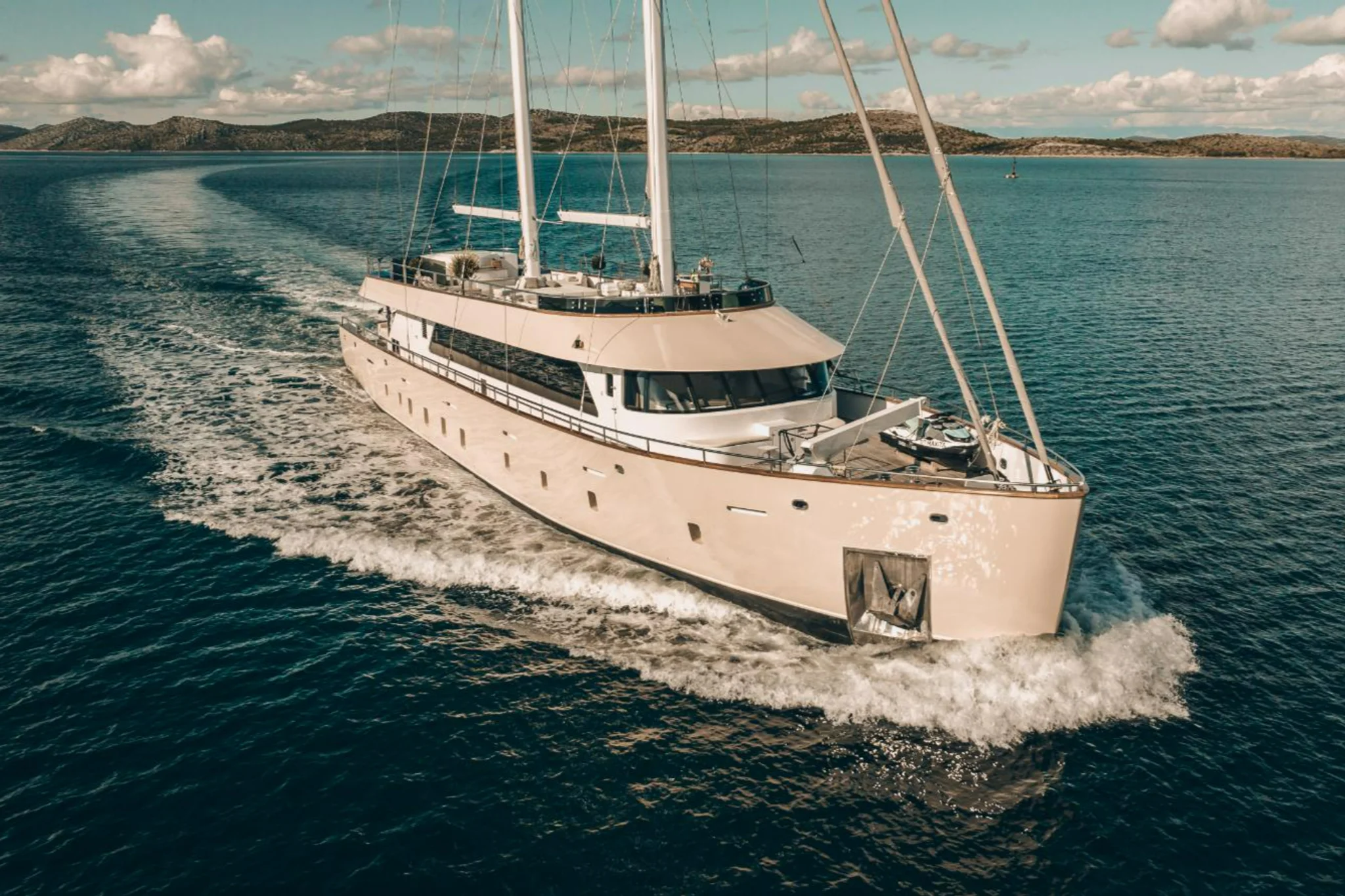 MAXITA yacht