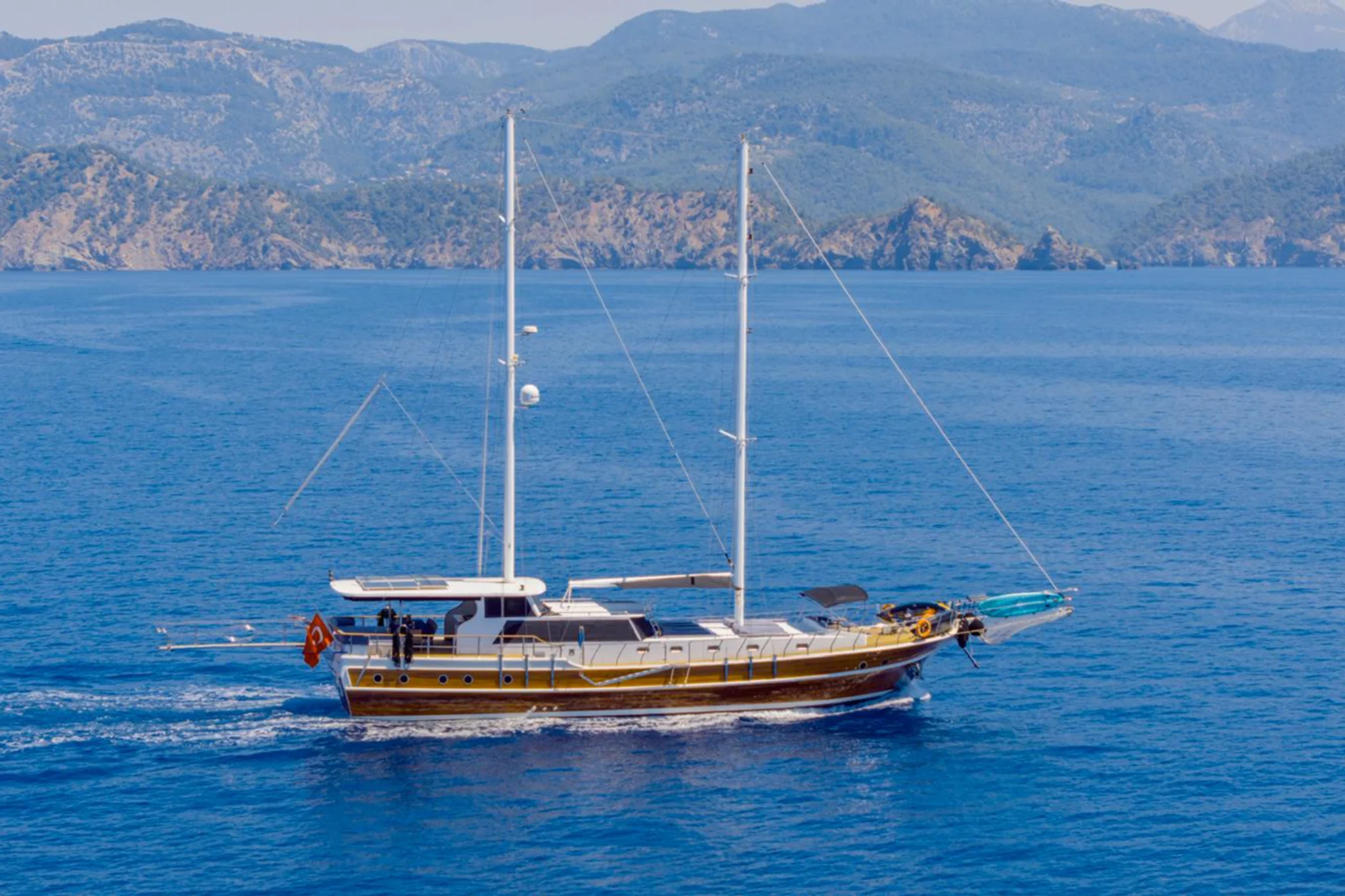 EMINE — photo 2
