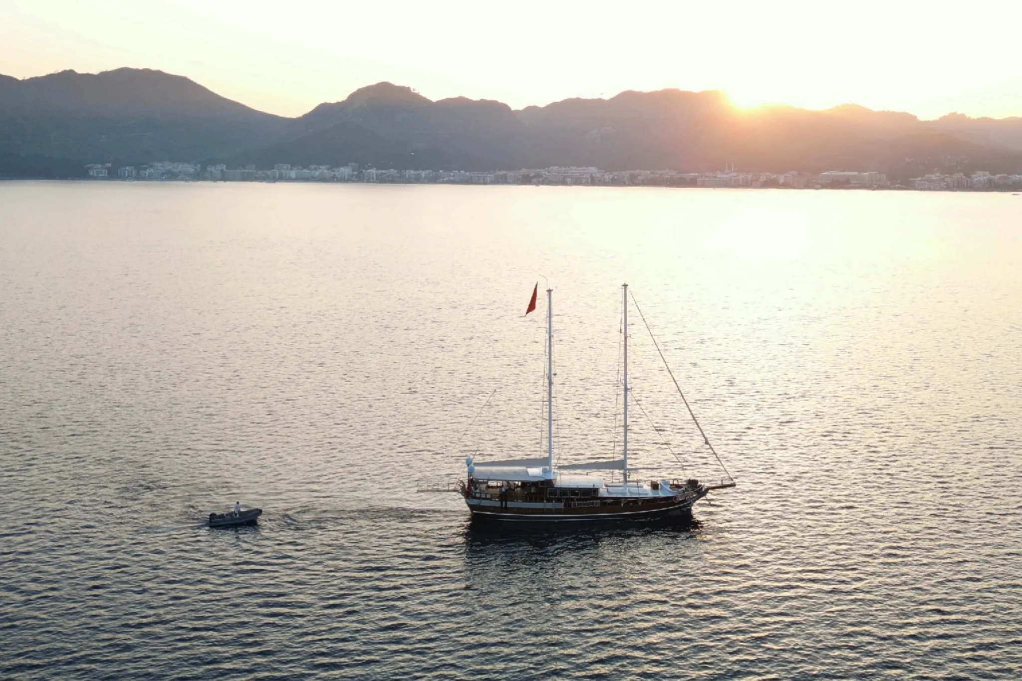 Yuksel Deniz — divertissements