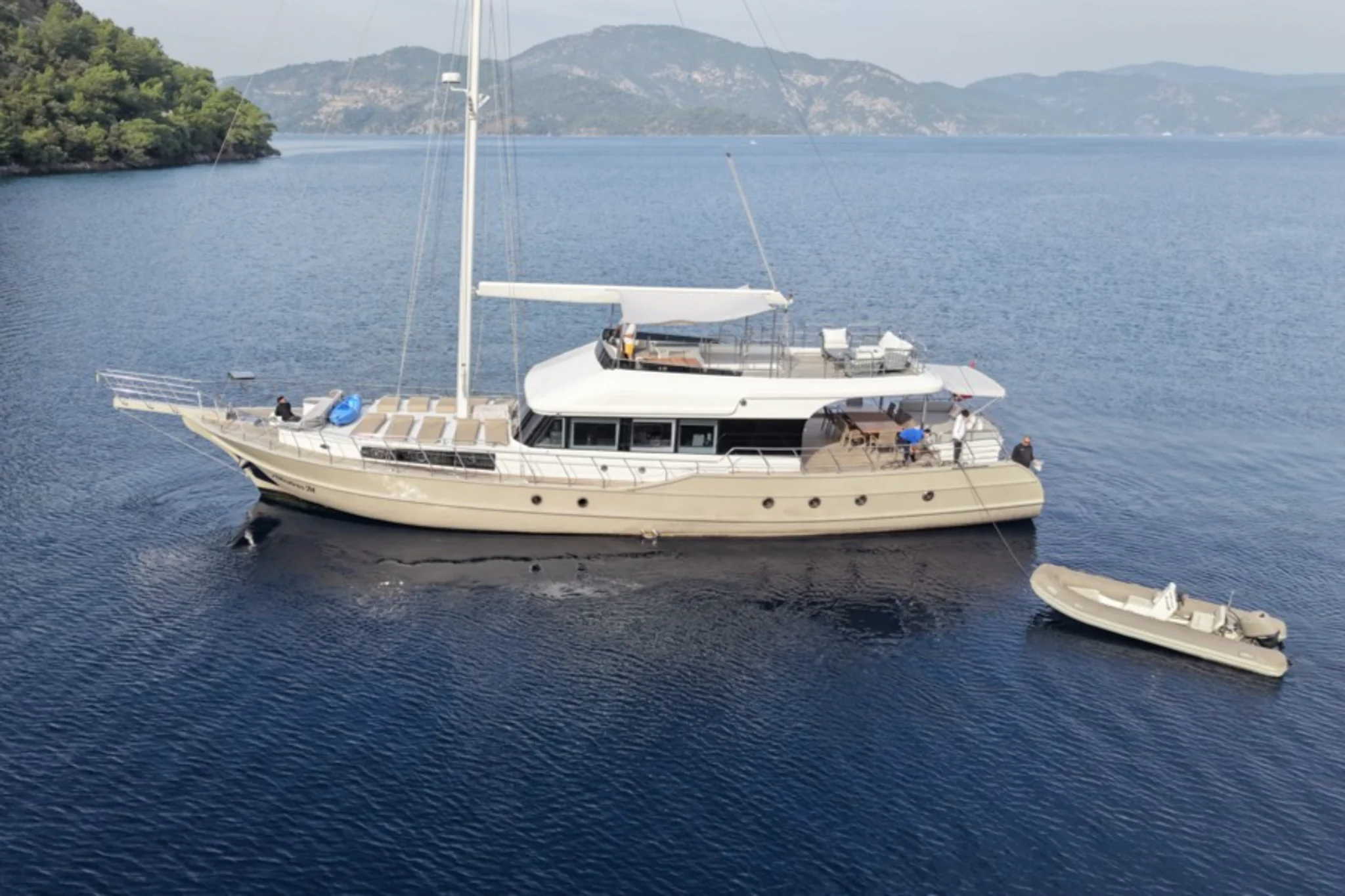 Albatros M — divertissements