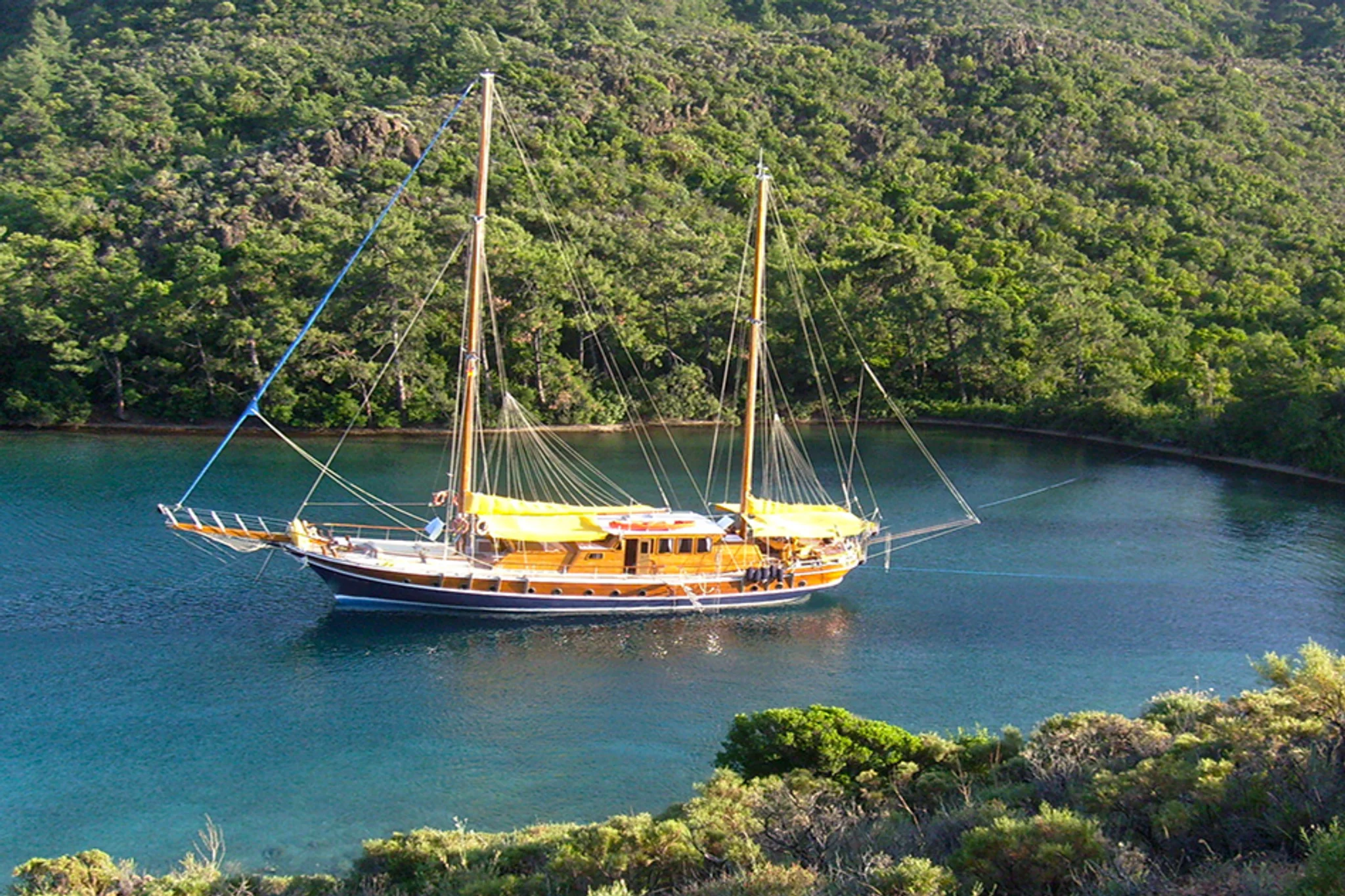 Myra yacht