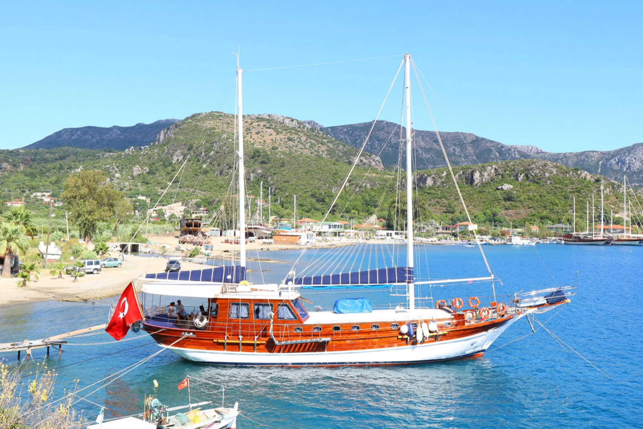ERDEN yacht