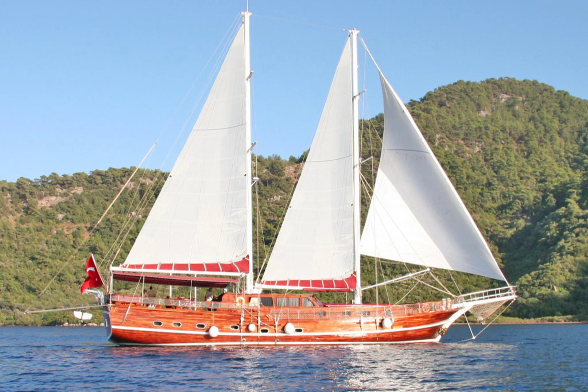 Miriam Sophie yacht