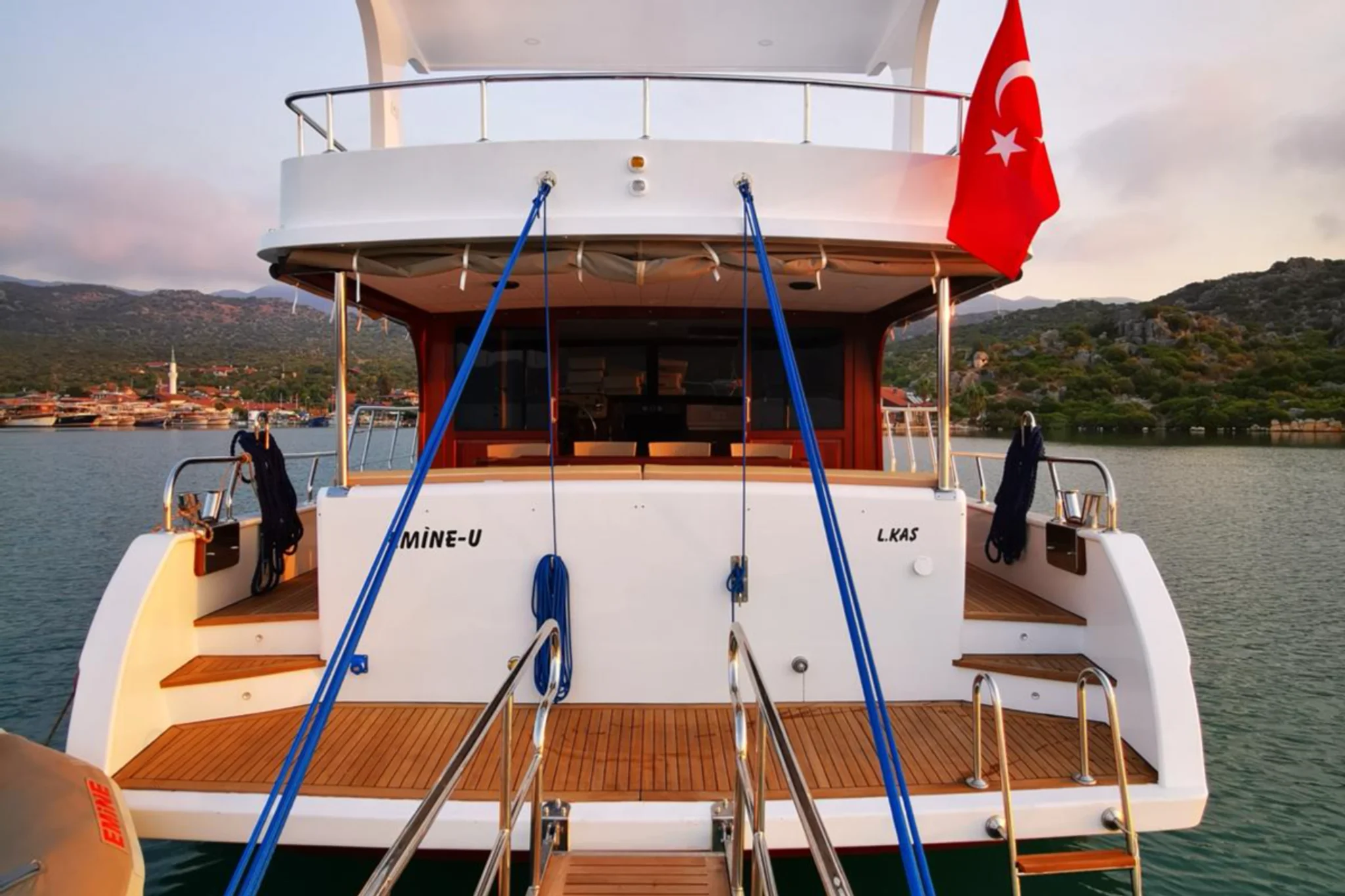 Emine U — photo 4