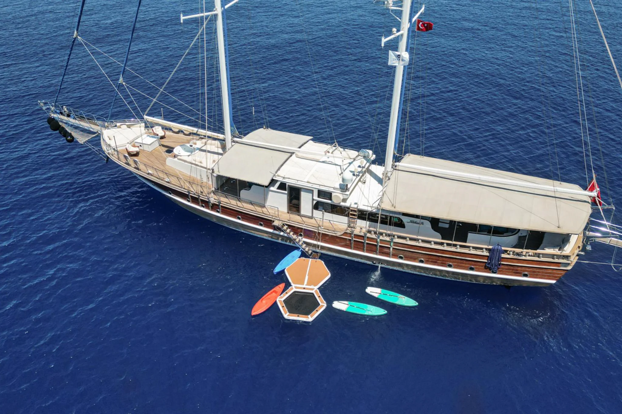 Tarkan 5 yacht