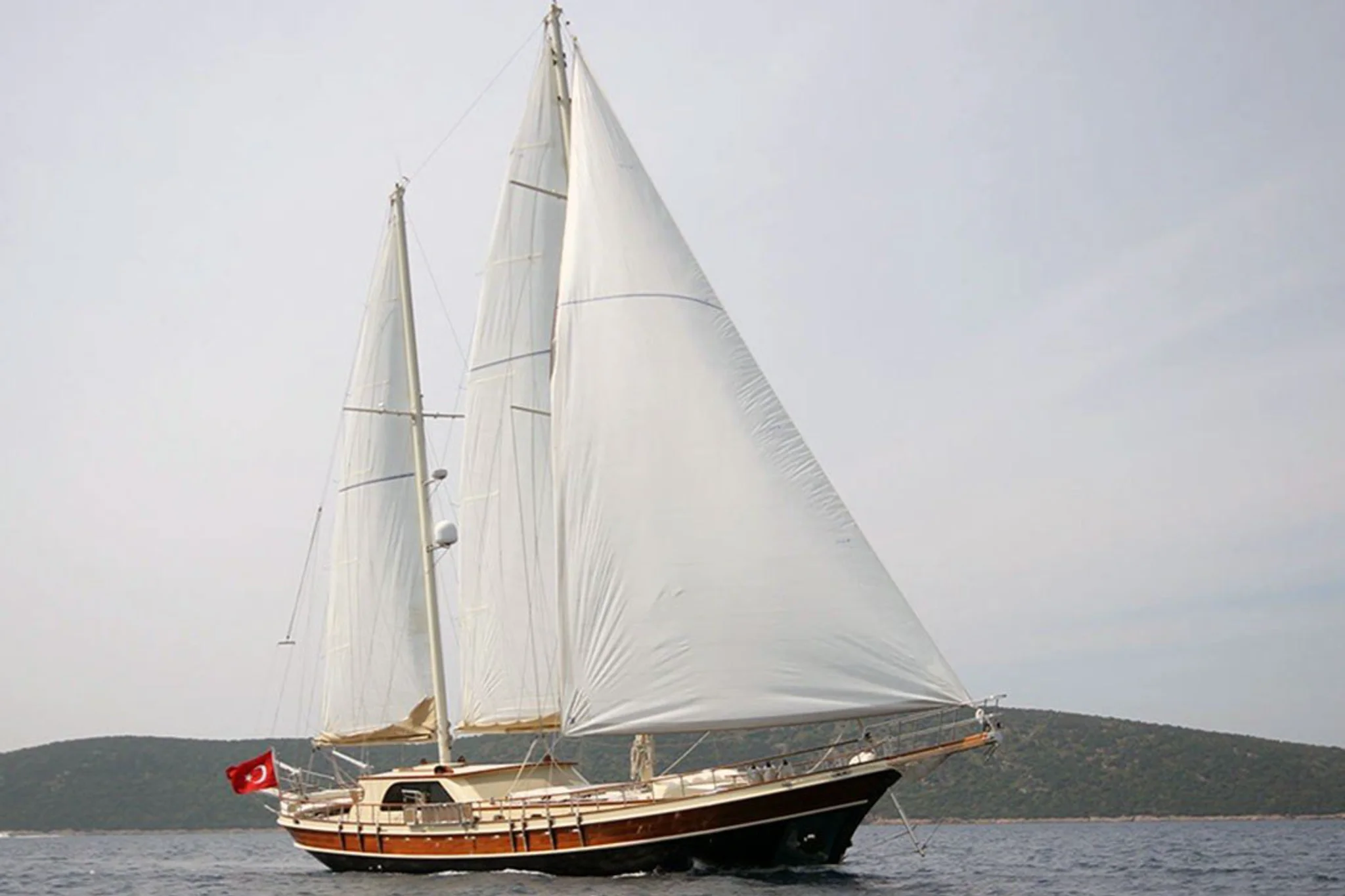 Endless yacht