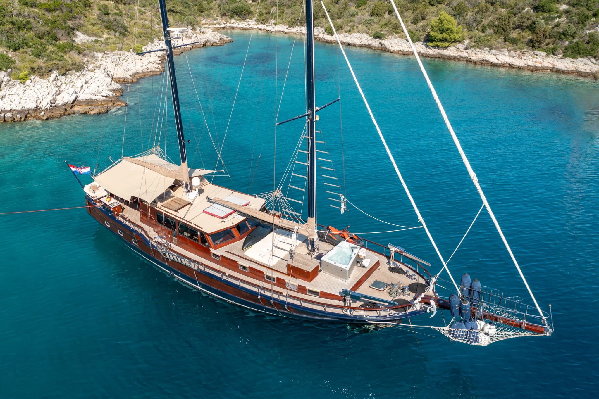 Pacha yacht
