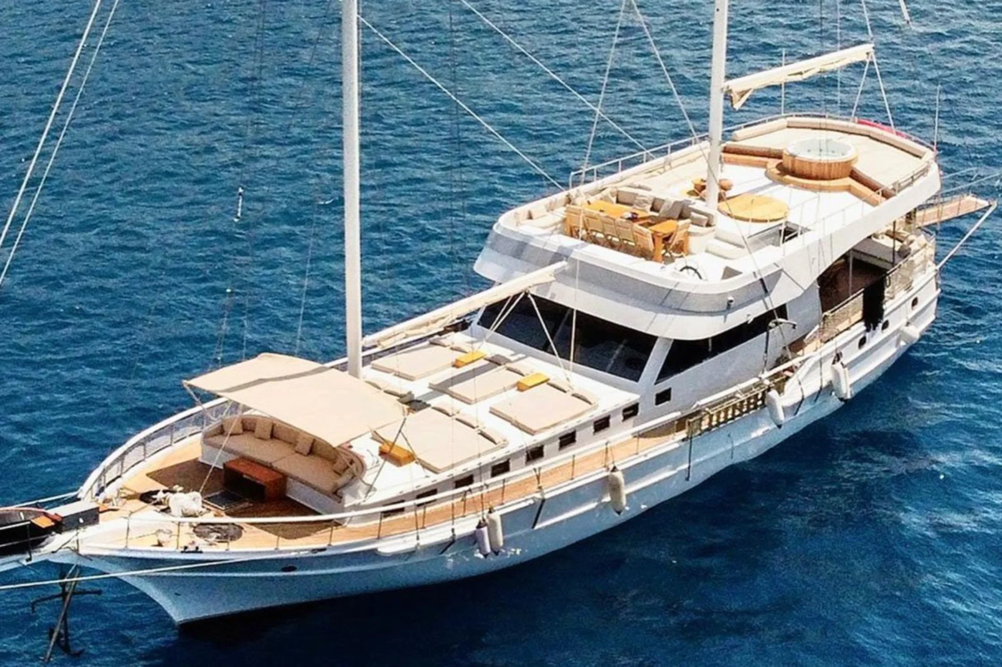 ESCAPE 1 yacht