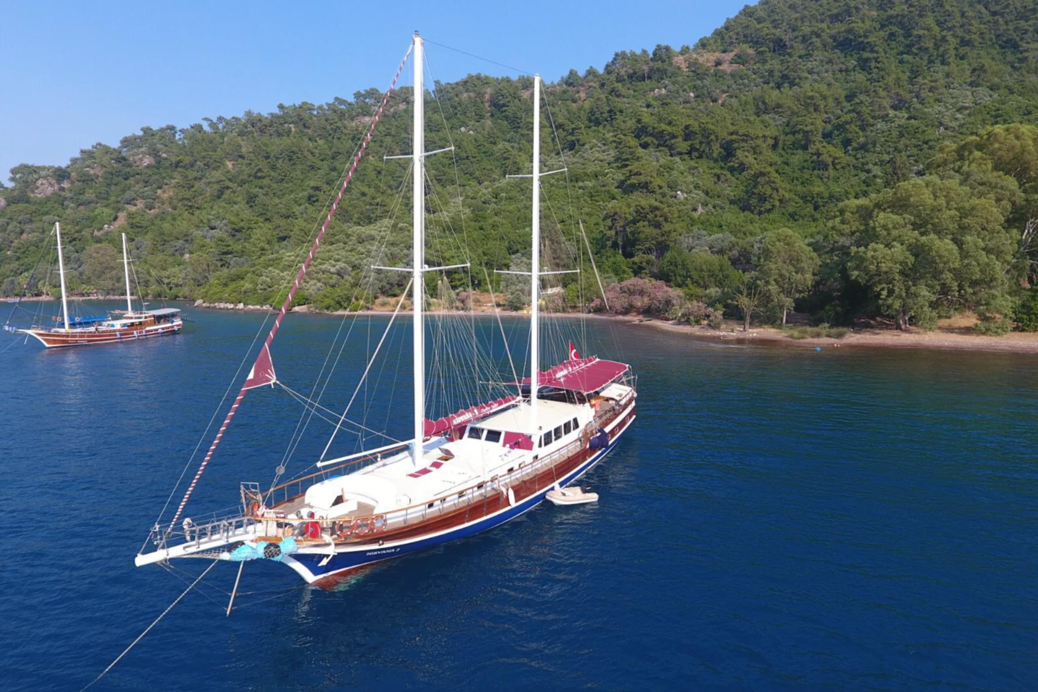 Nirvana 2 yacht