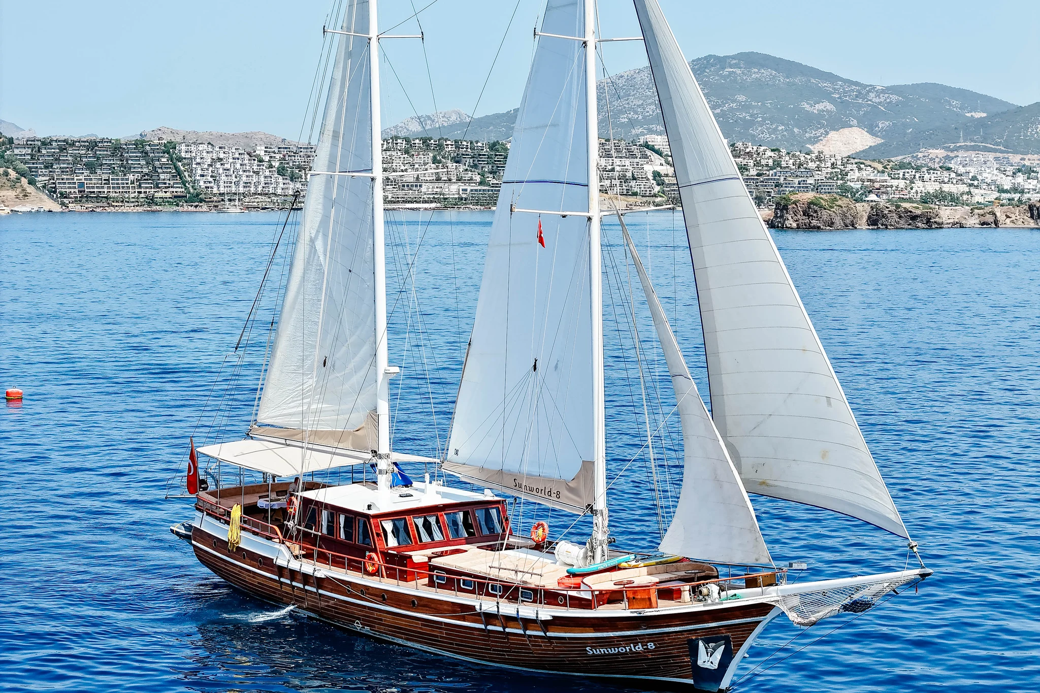 Yacht Sunworld 8