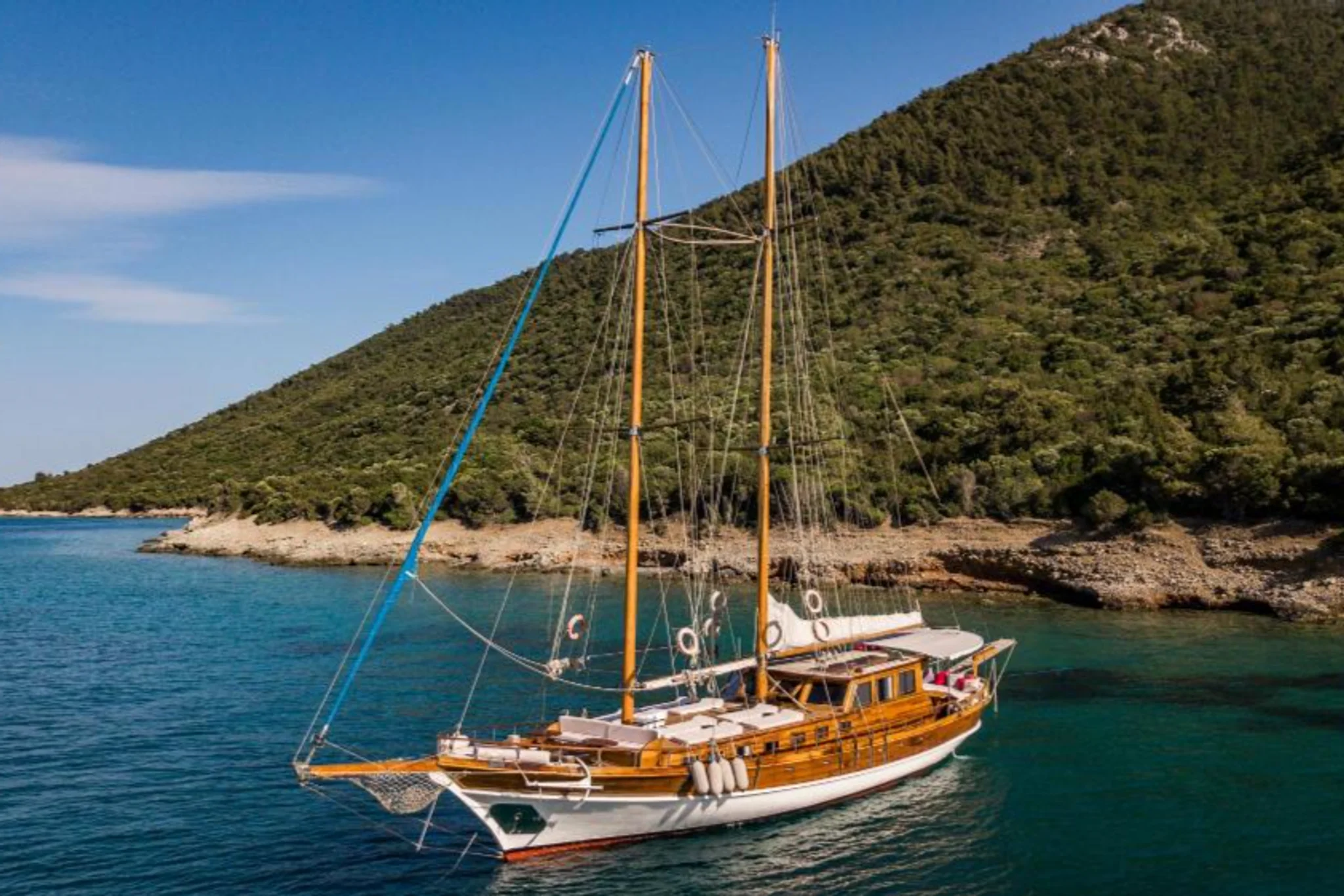 Golden Life yacht