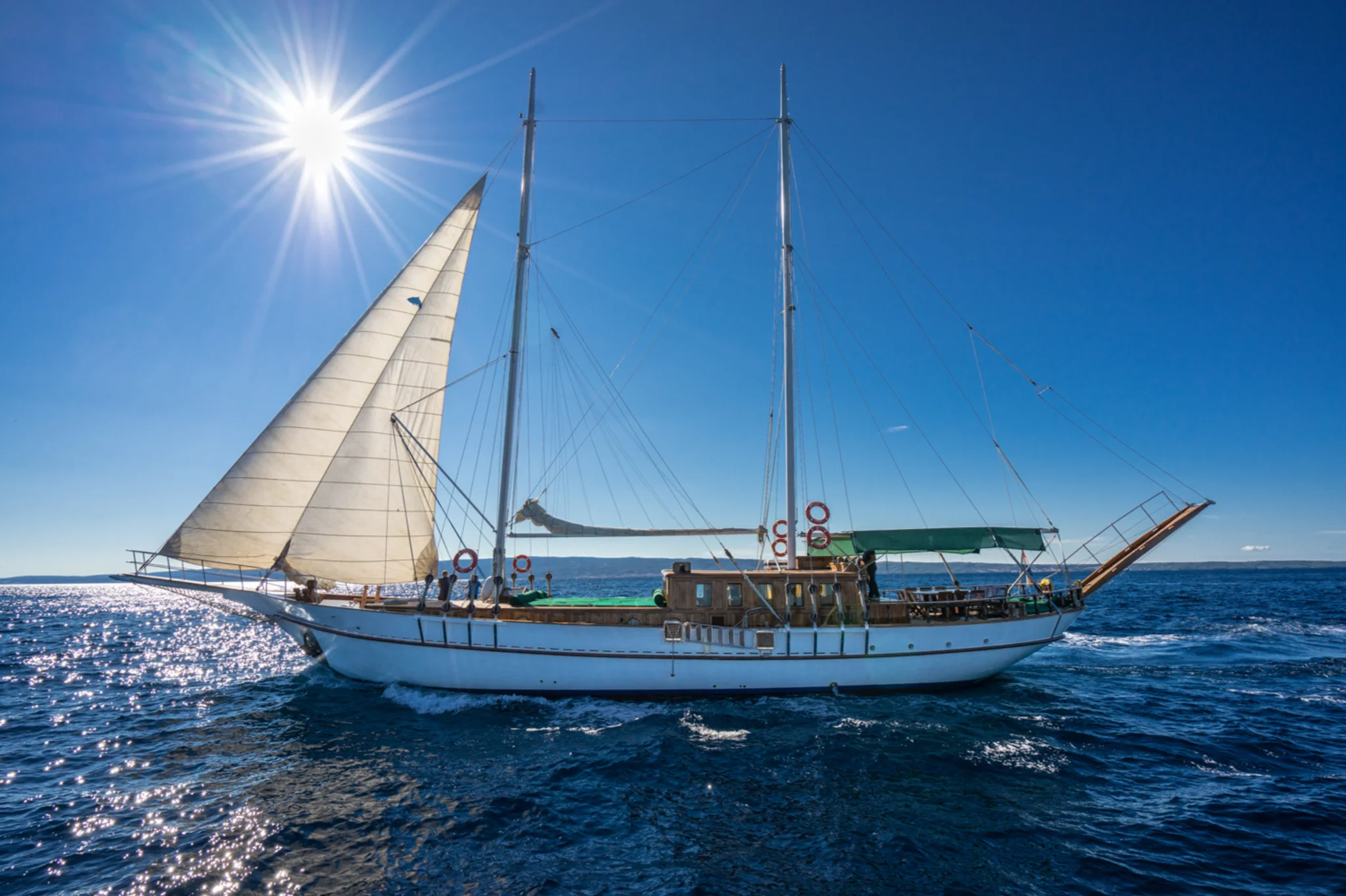 Alisa yacht