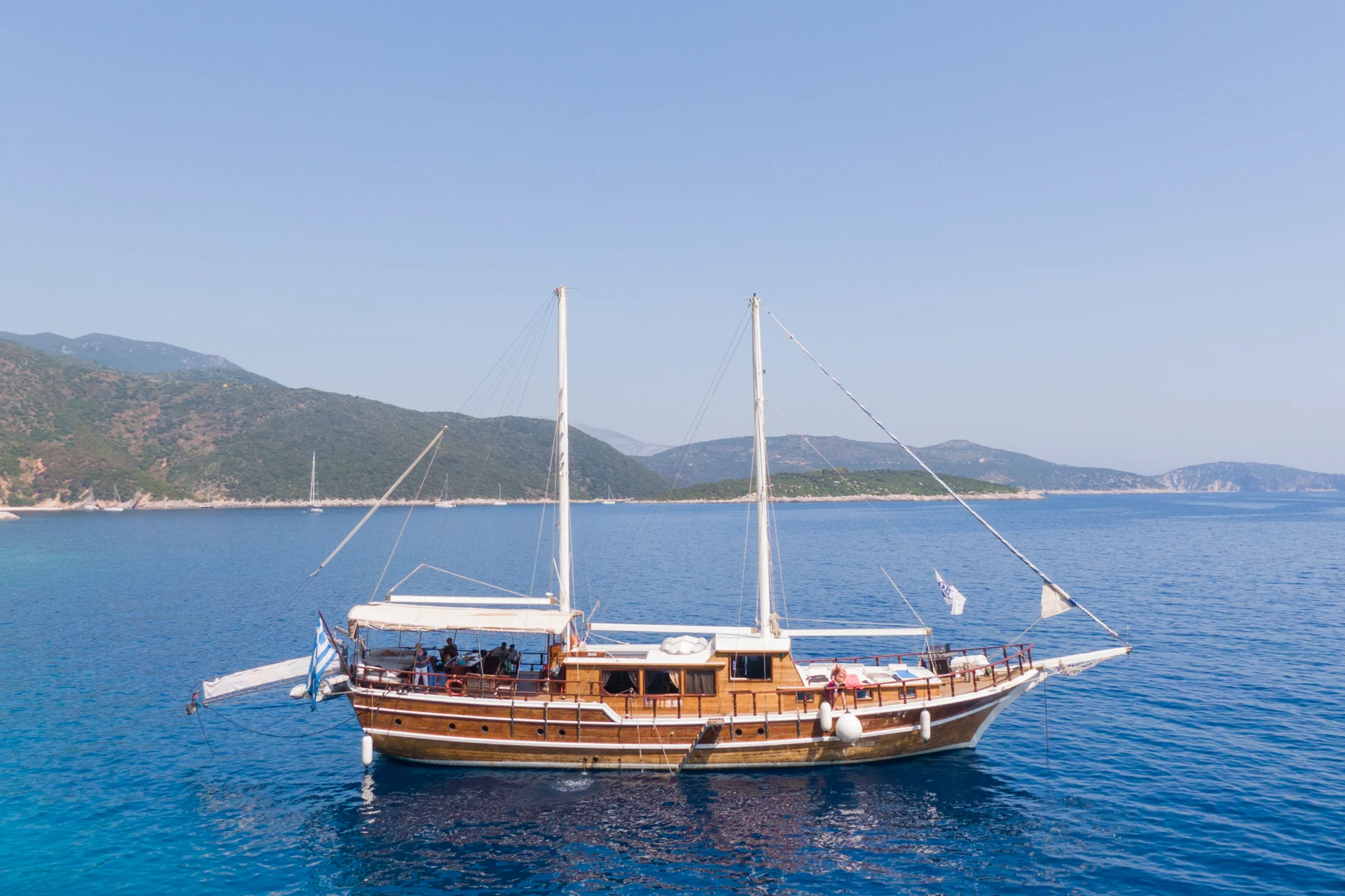Harmonia yacht
