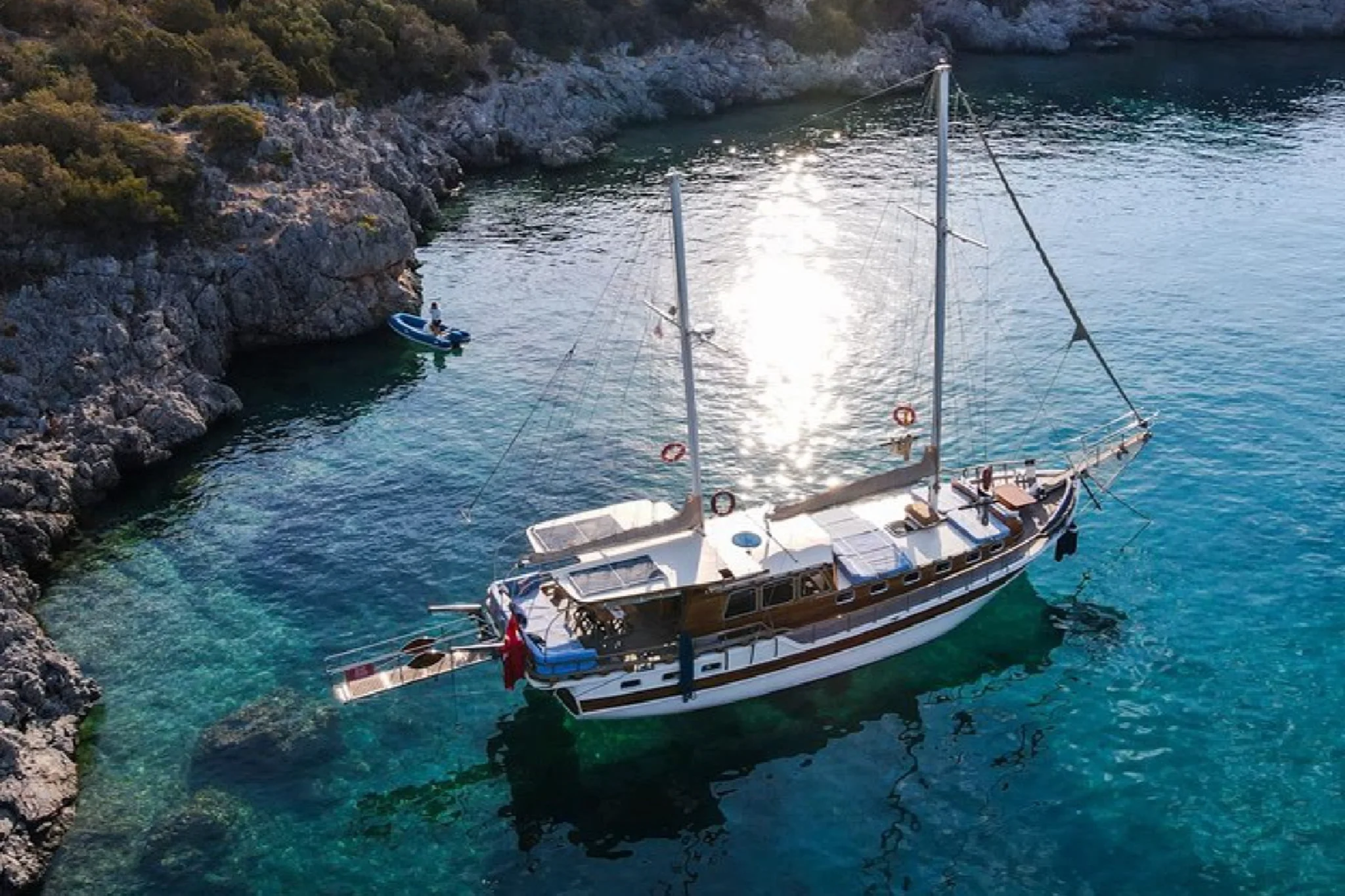 Blue Romance yacht