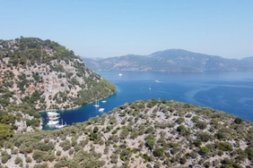 Gobun Bay