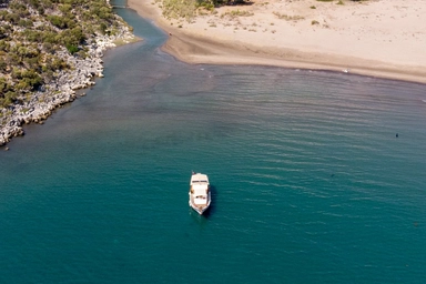 Karemlik Bay